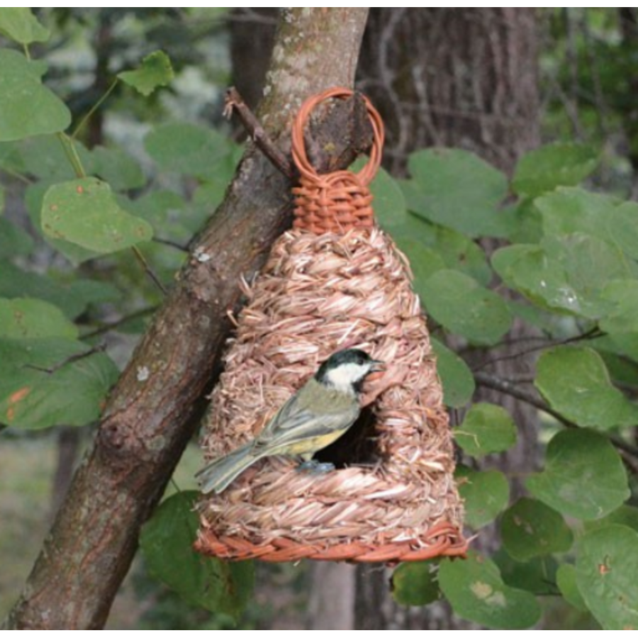 Roosting Pocket Hive Hanging Grass
