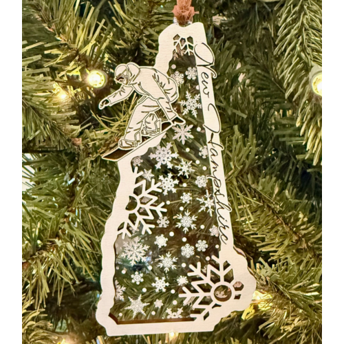  Maple and Holly NH Ornament Snowboarder 
