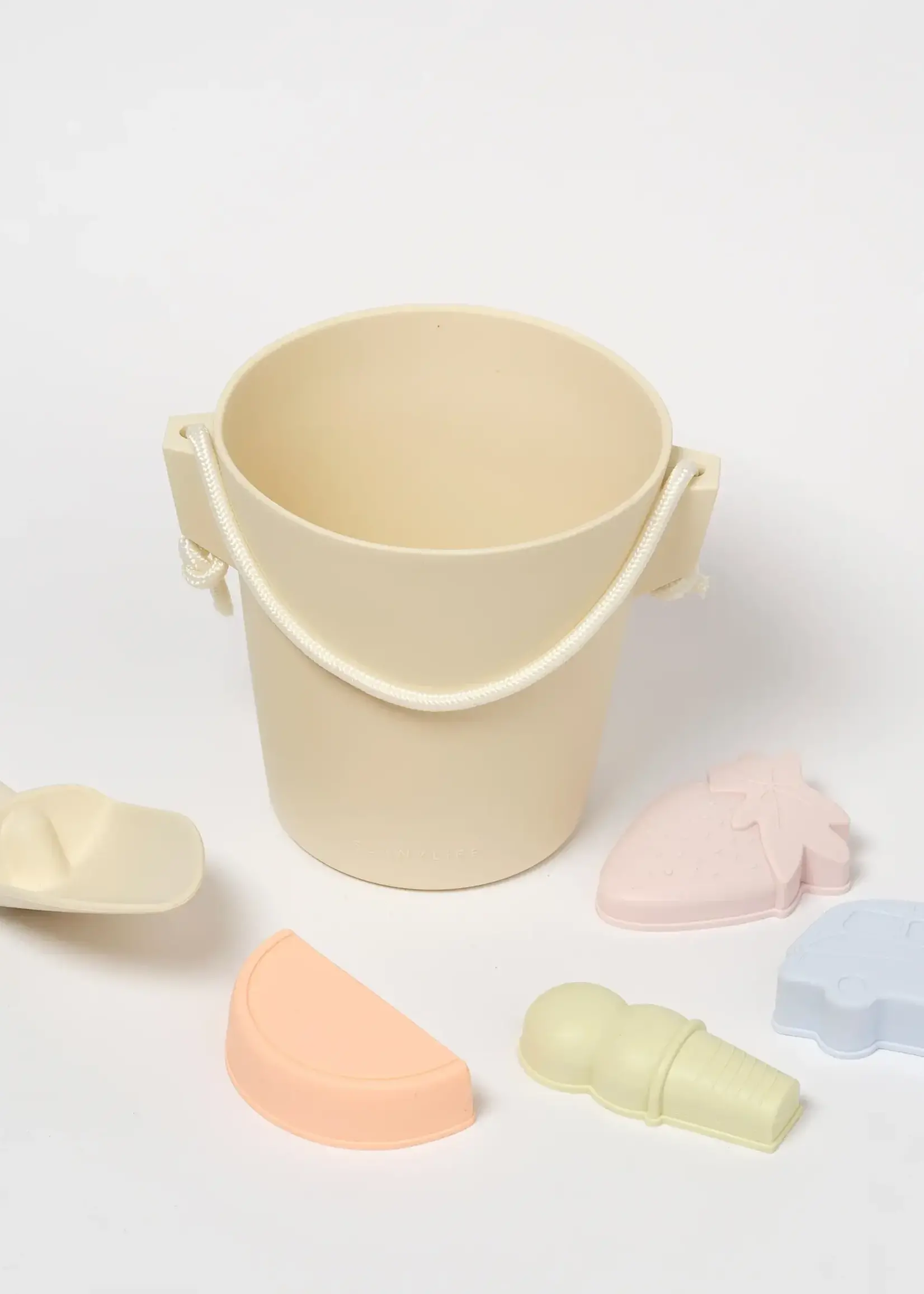 Sunnylife S51SSBML Silicone Bucket & Spade Set Apple Sorbet Multi