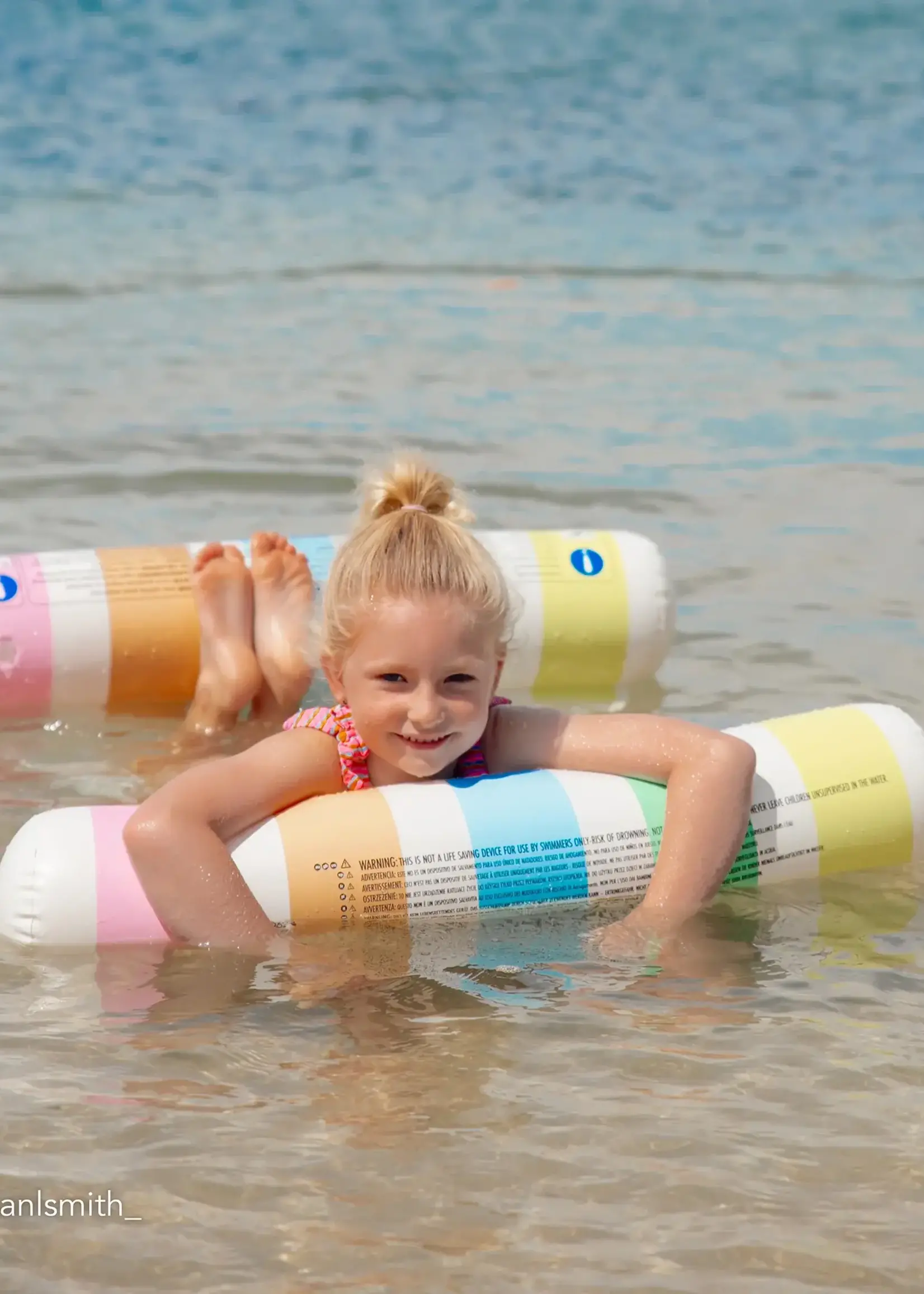 Sunnylife SCHAMPGE Pool Side Hammock Float Pastel Gelato