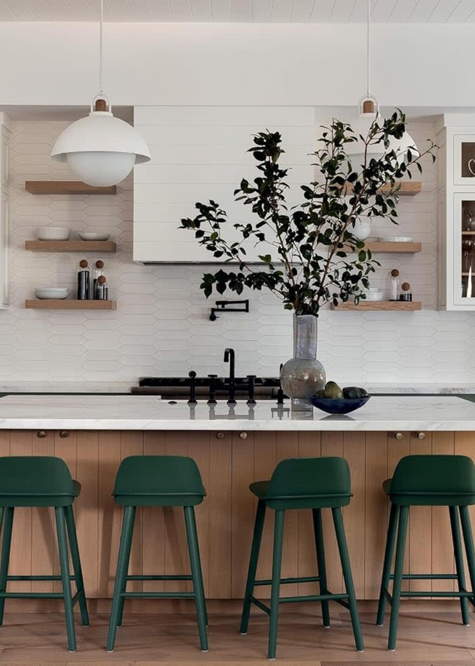 Books Outside In: Interiors Born from Nature