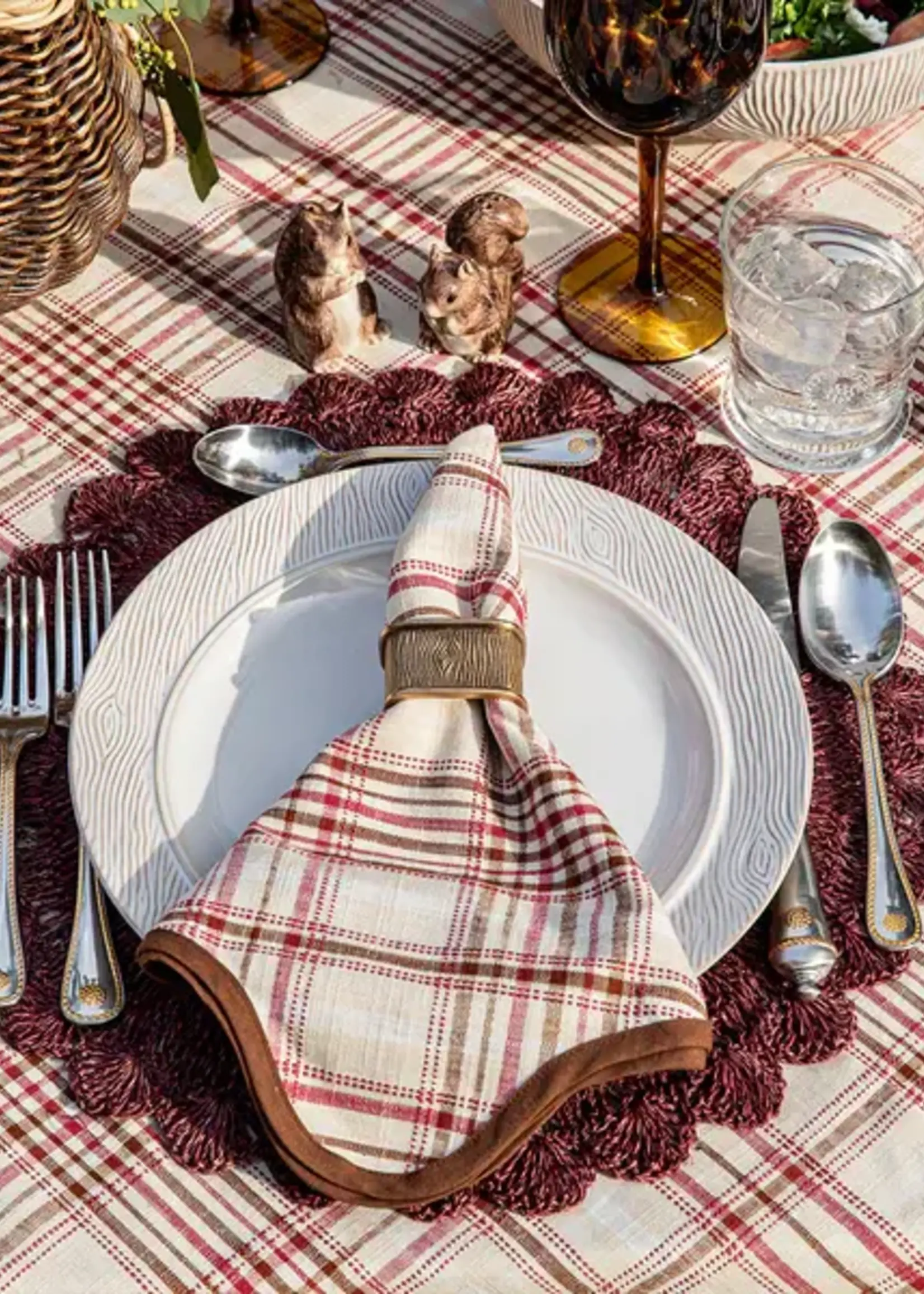 Juliska Juliska - Harvest Tartan Napkin - Mulberry/Brown Harvest Tartan Napkin - LB106/66