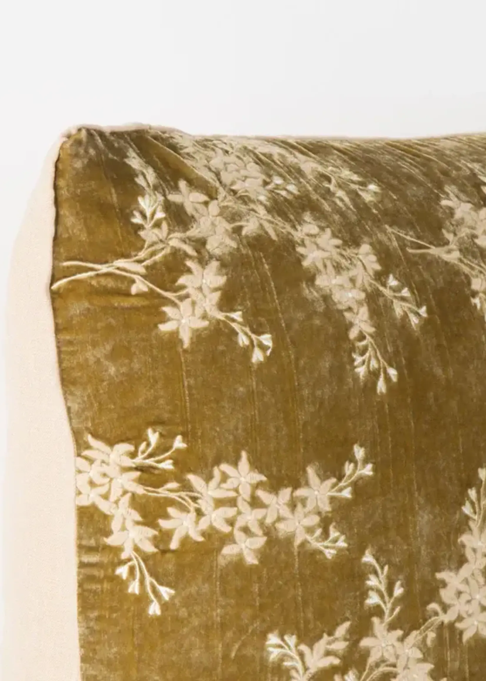 Bella Notte Bella Notte - Lynette Lumbar Throw Pillow, HONEYCOMB - LYN713-87