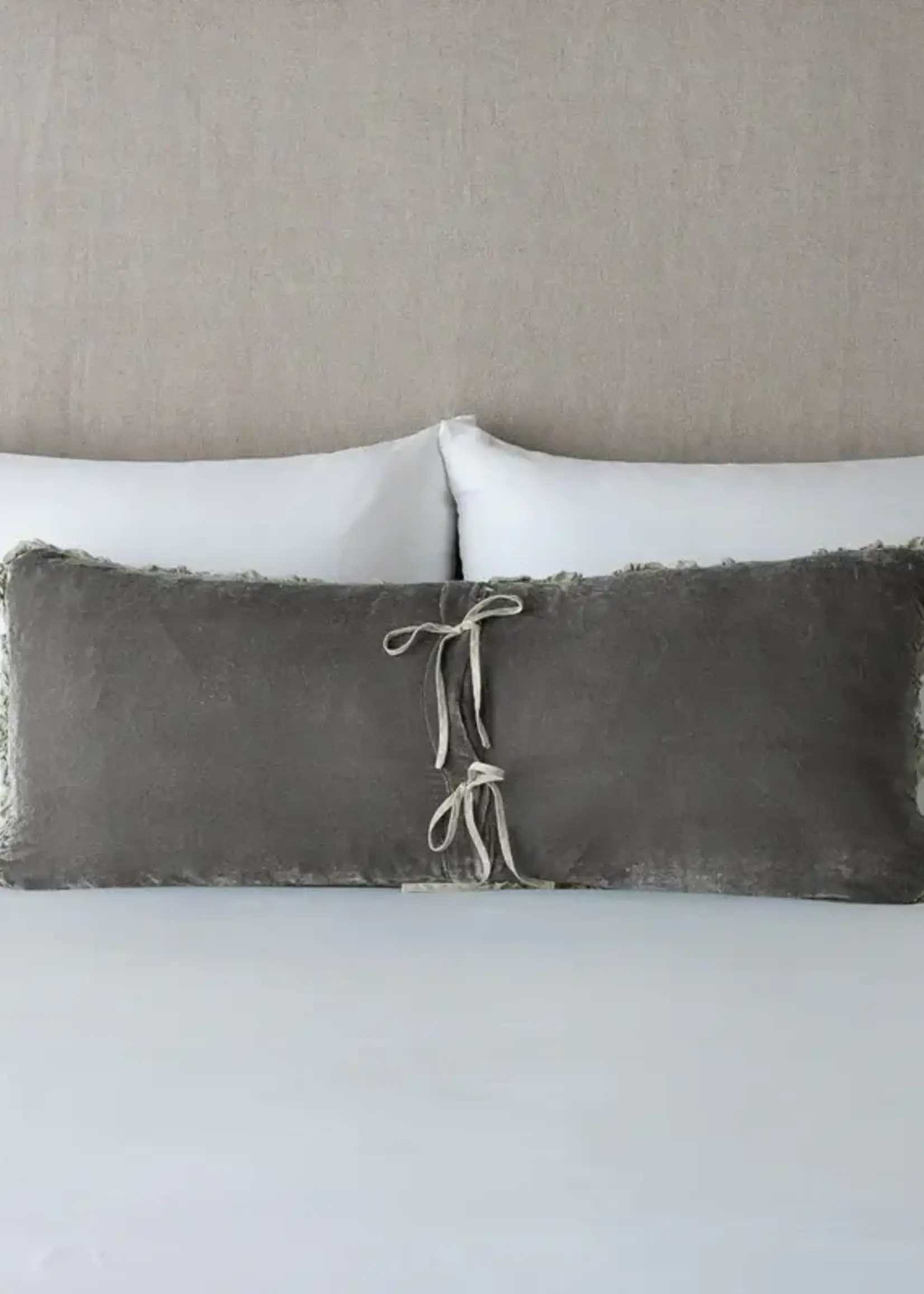 Bella Notte Bella Notte Carmen Lumbar Throw Pillow Cenote