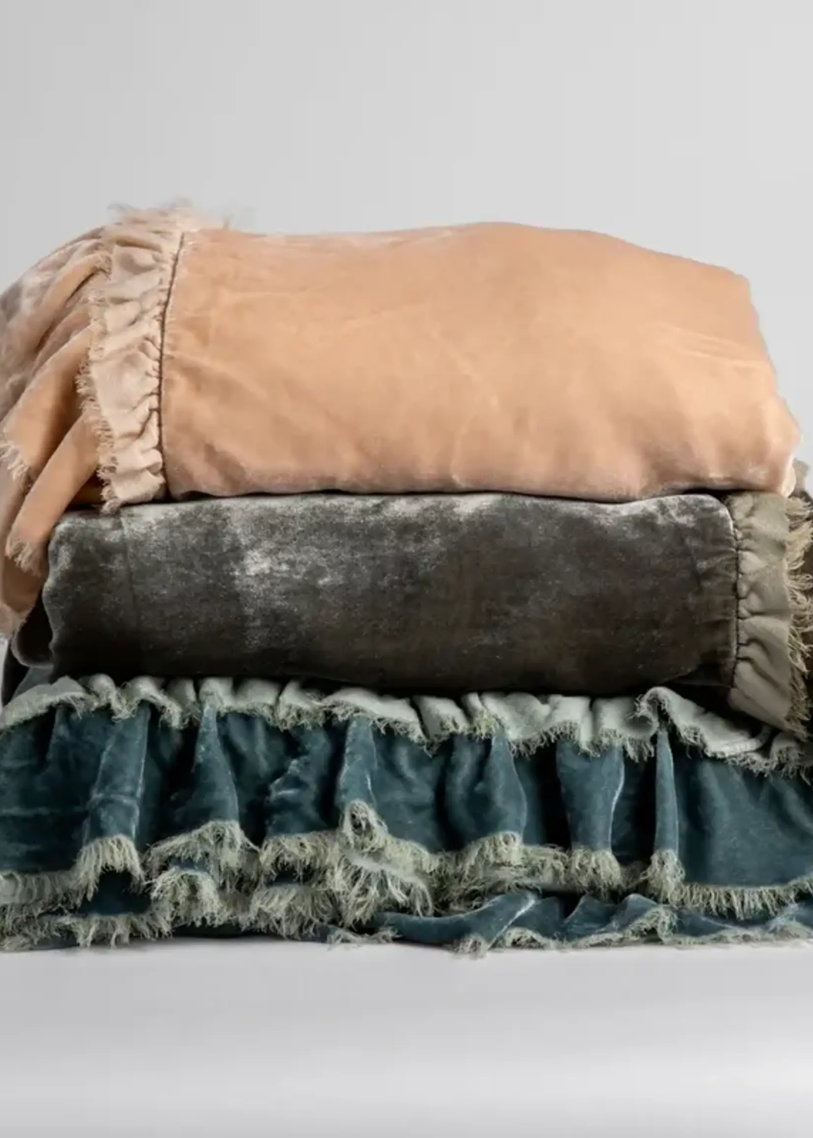 Bella Notte Bella Notte Loulah Large Throw Blanket Moonlight