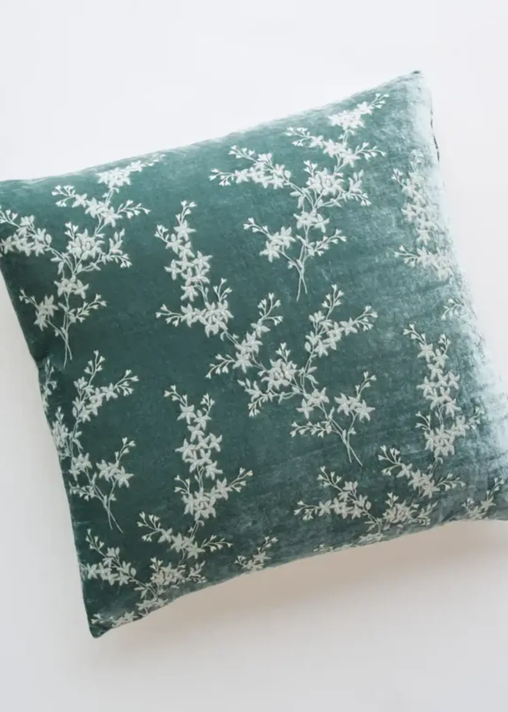 Bella Notte Bella Notte Lynette 15x24 Pillow Eucalyptus
