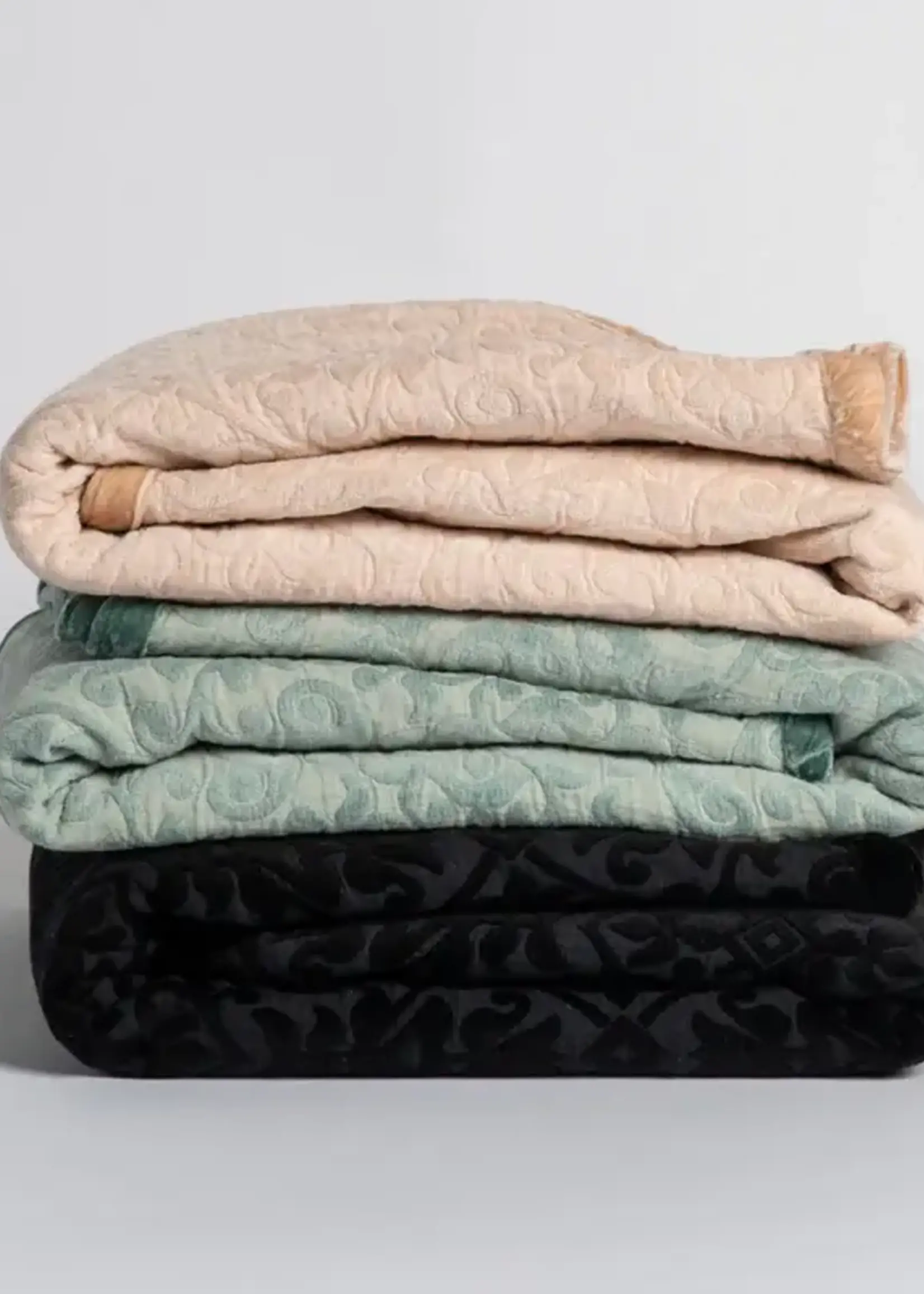Bella Notte Bella Notte Vienna Throw Blanket Parchment