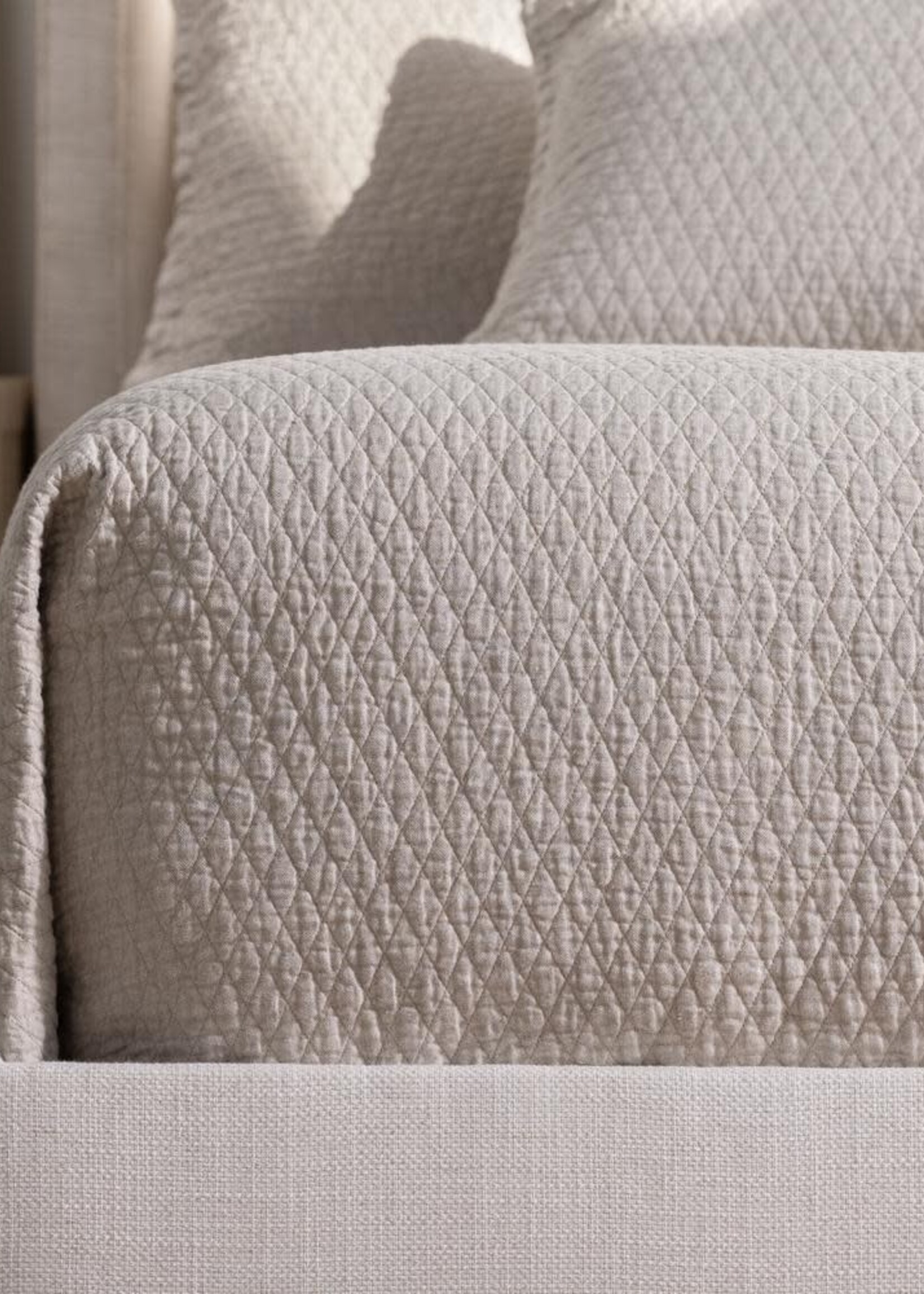 Lili Alessandra L.A. Dawn Diamond Quilted King Coverlet Natural 112x98