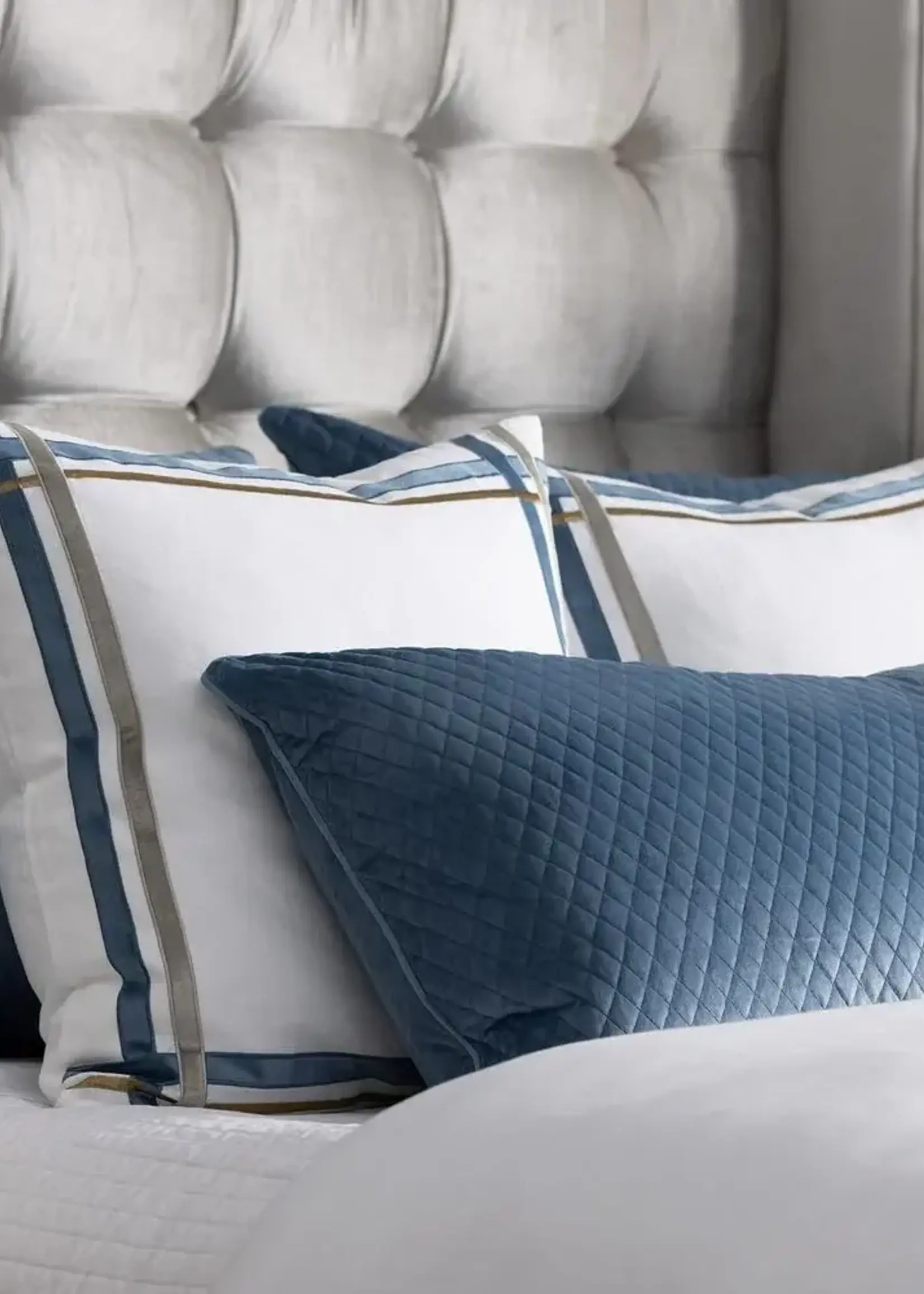 Lili Alessandra Lili Alessandra Oliver White Linen Smokey Blue Fawn Velvet 26x26 Pillow