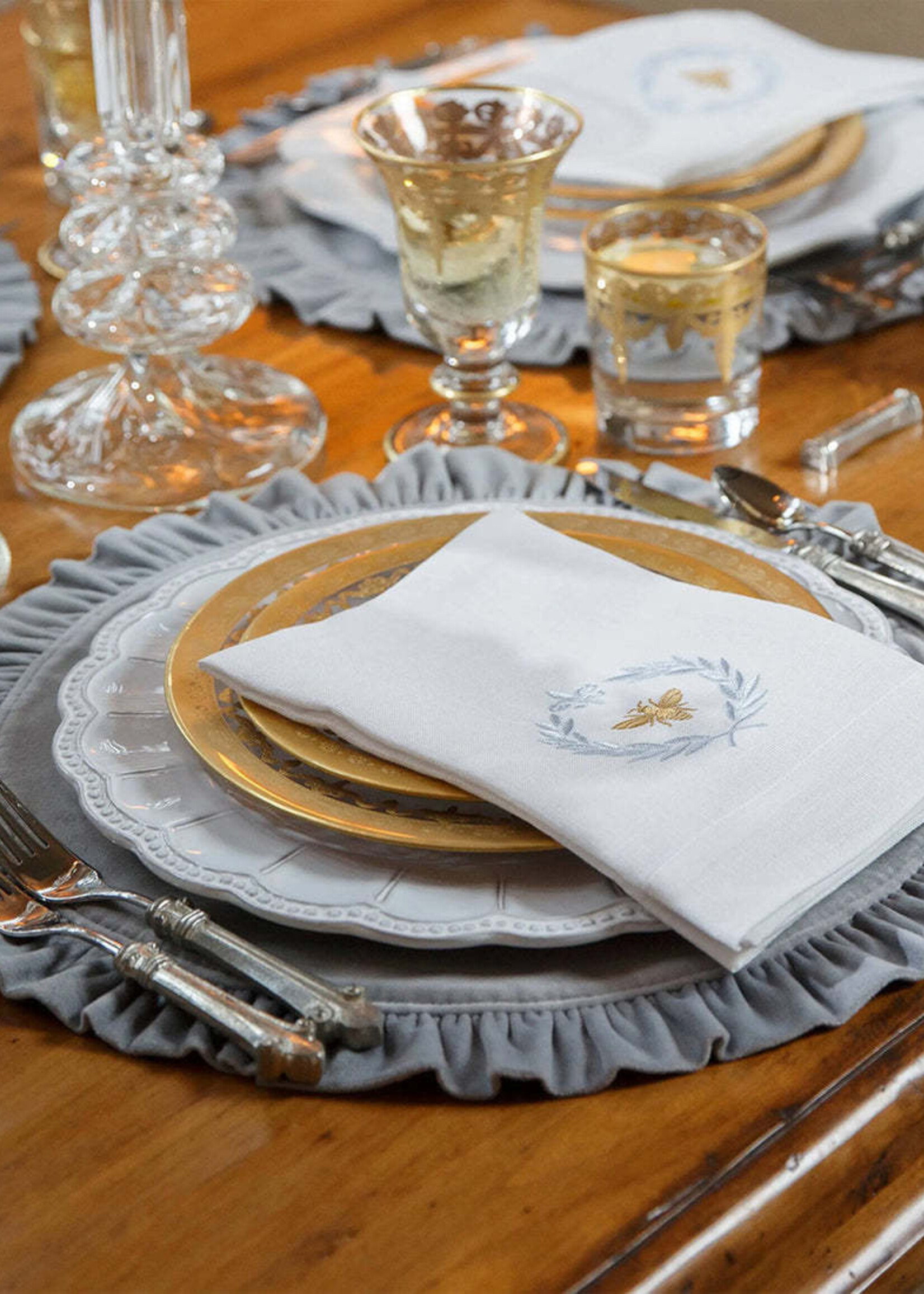 Crown Linen Crown Linen - Placemat, Round Ruffle, Velvet Pewter - P844