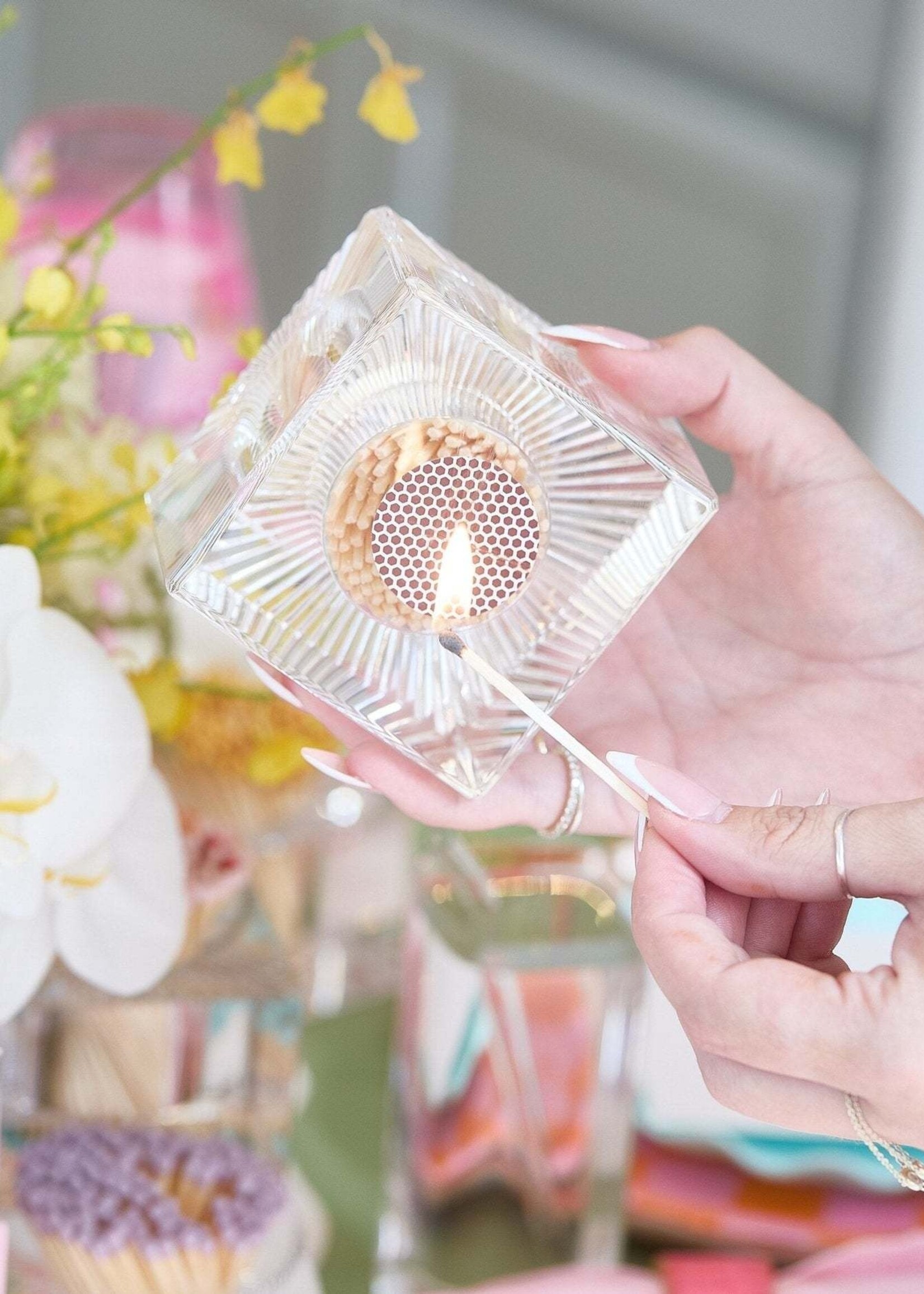 Tart by Taylor SQ Match Striker White