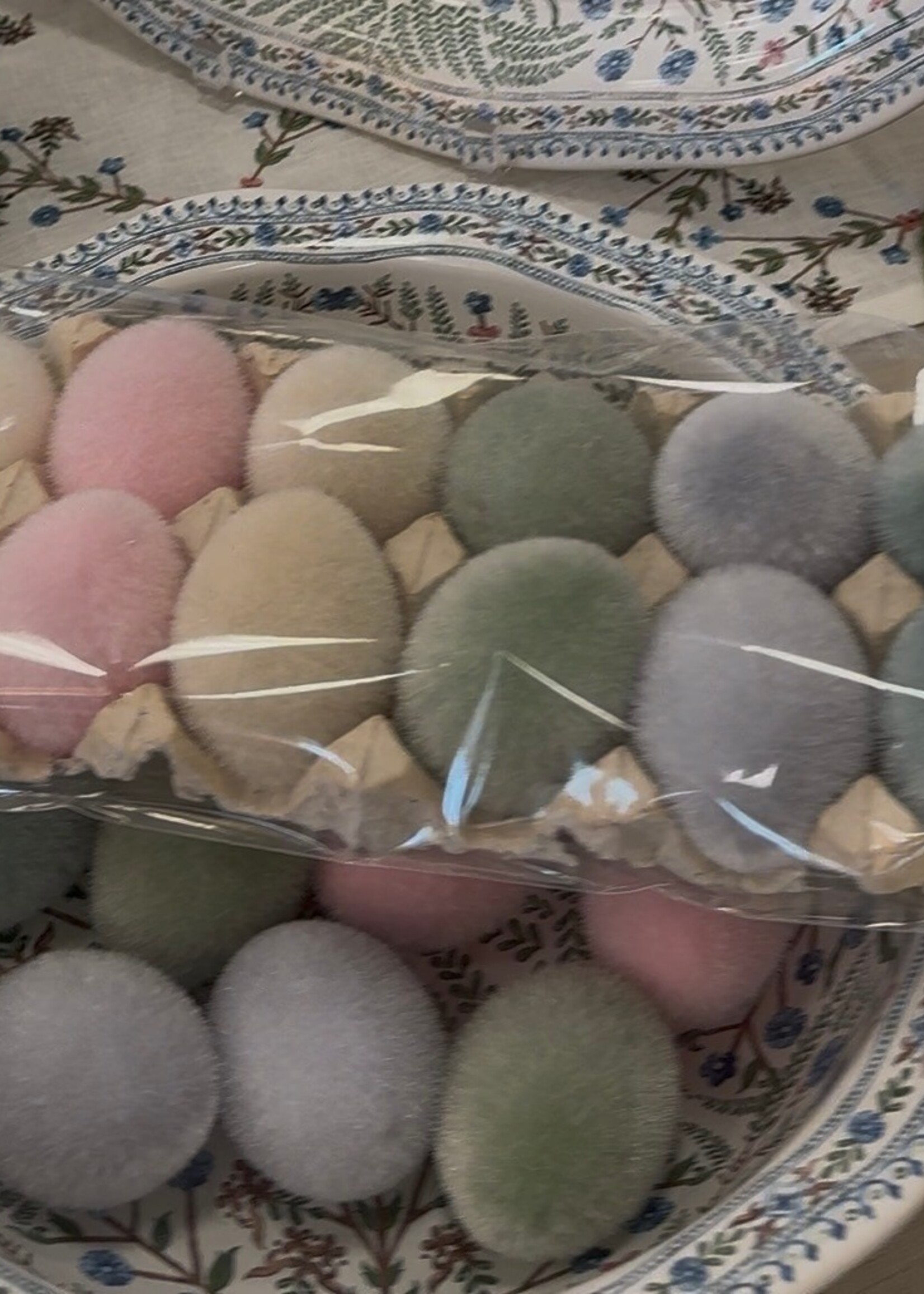 180 Degrees Flocked Egg CN-156