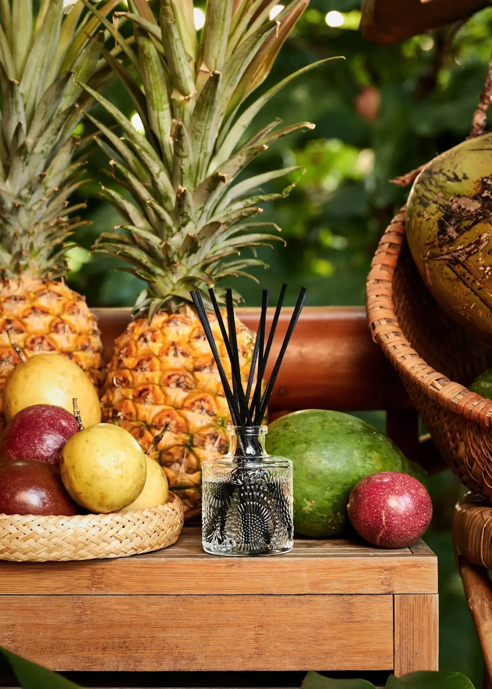 Voluspa 72543 806644725435 Nāpali Passion Fruit Reed Diffuser