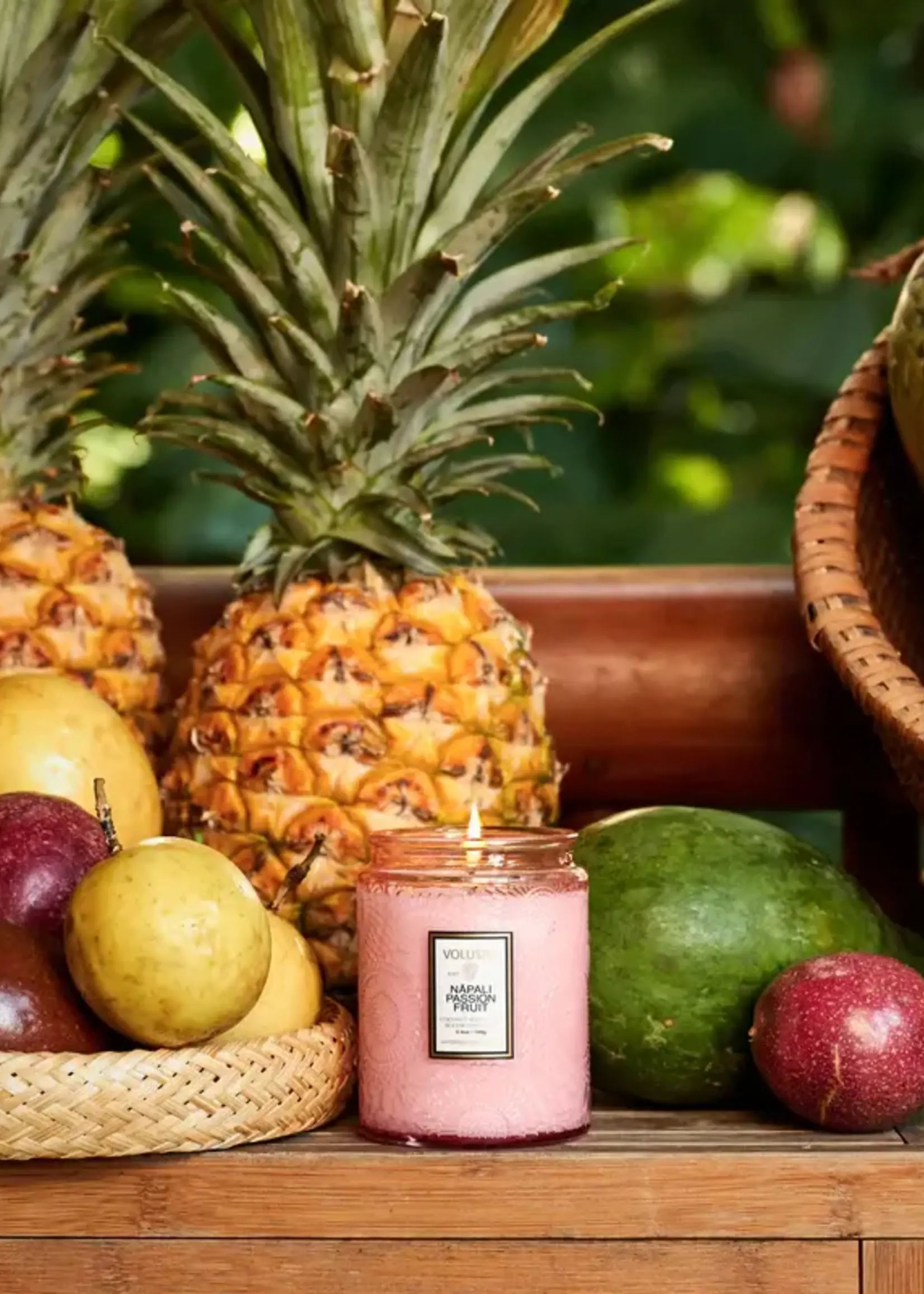 Voluspa 73543 806644735434 Nāpali Passion Fruit 5.5oz Small Jar
