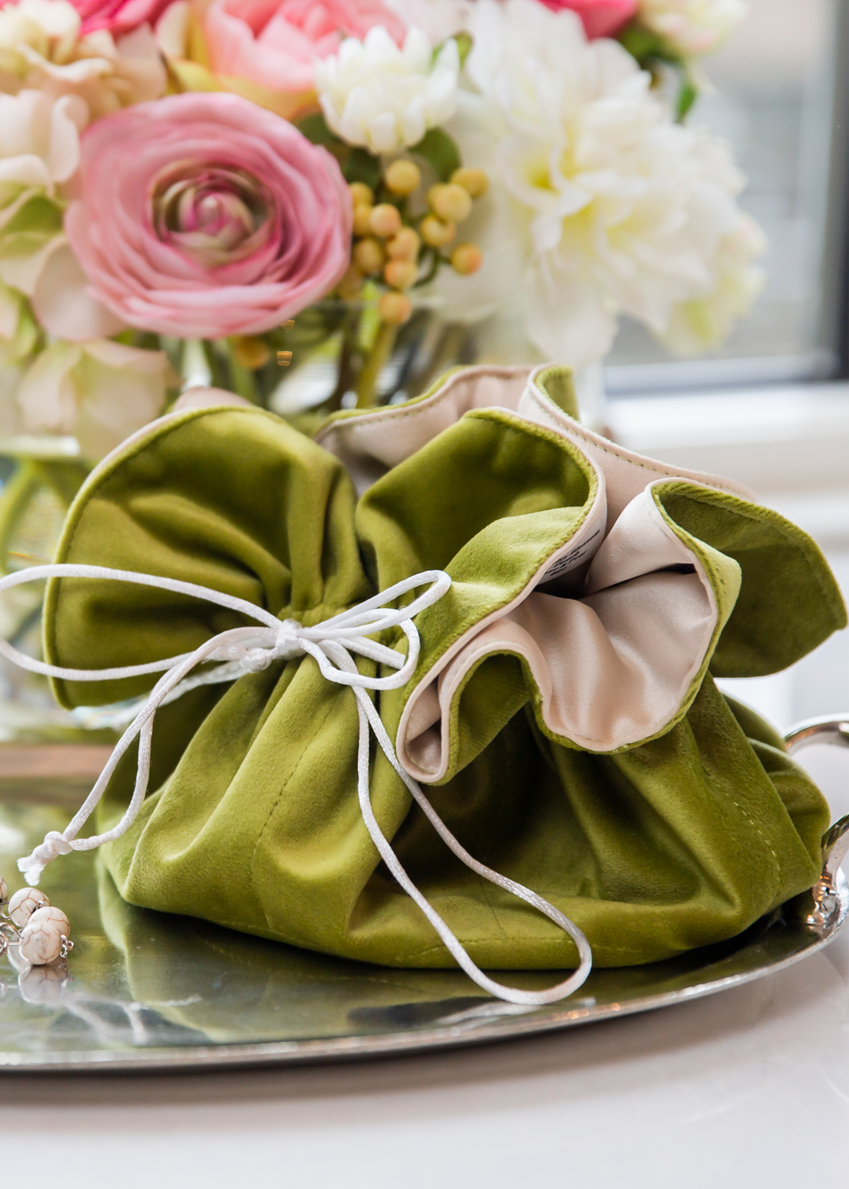 Arte Italica ACJBVP  Jewelry Blossom Pouch, Velvet Pear