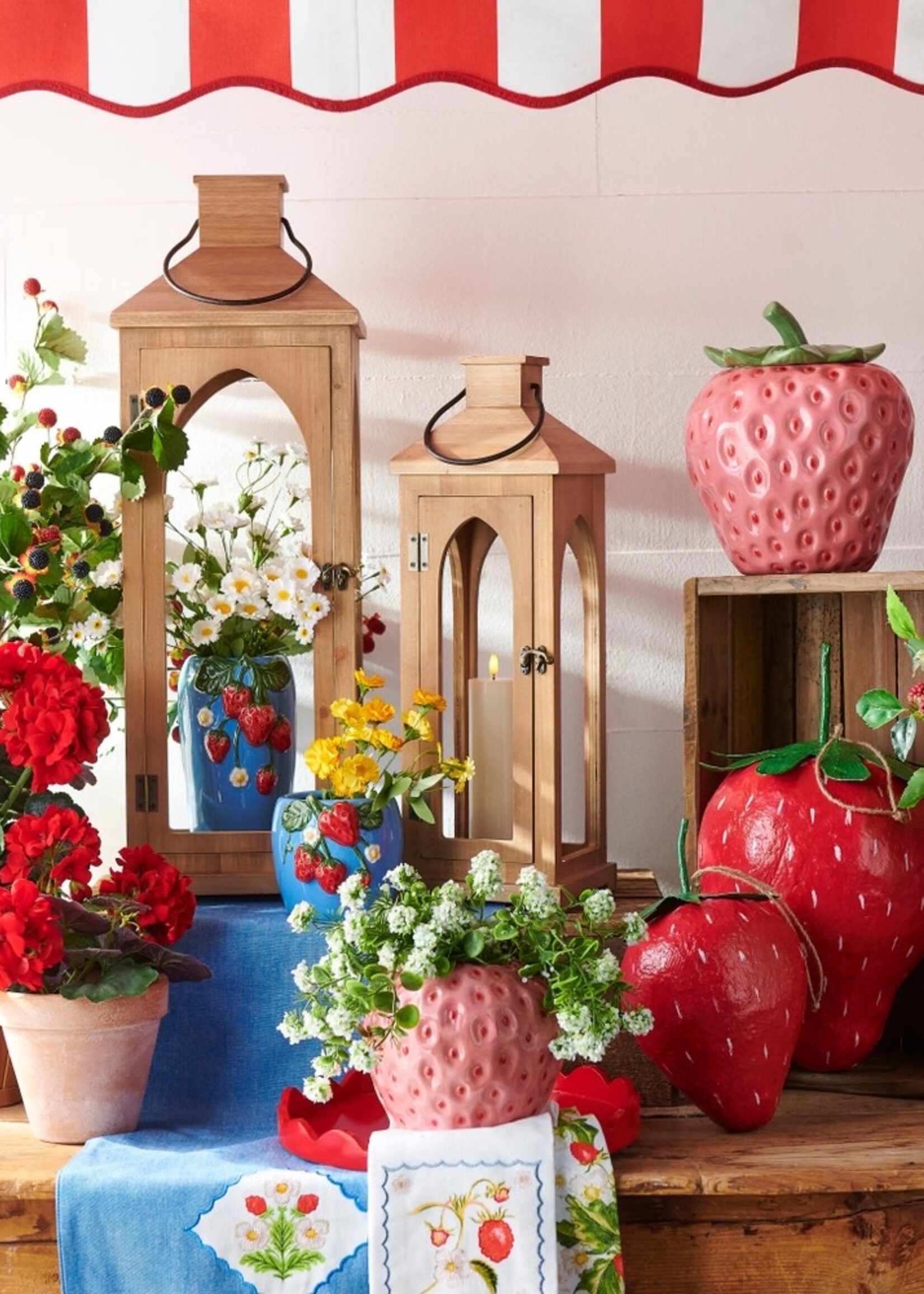 RAZ Imports RAZ Imports - 16” Paper Mache Strawberry - 4611221