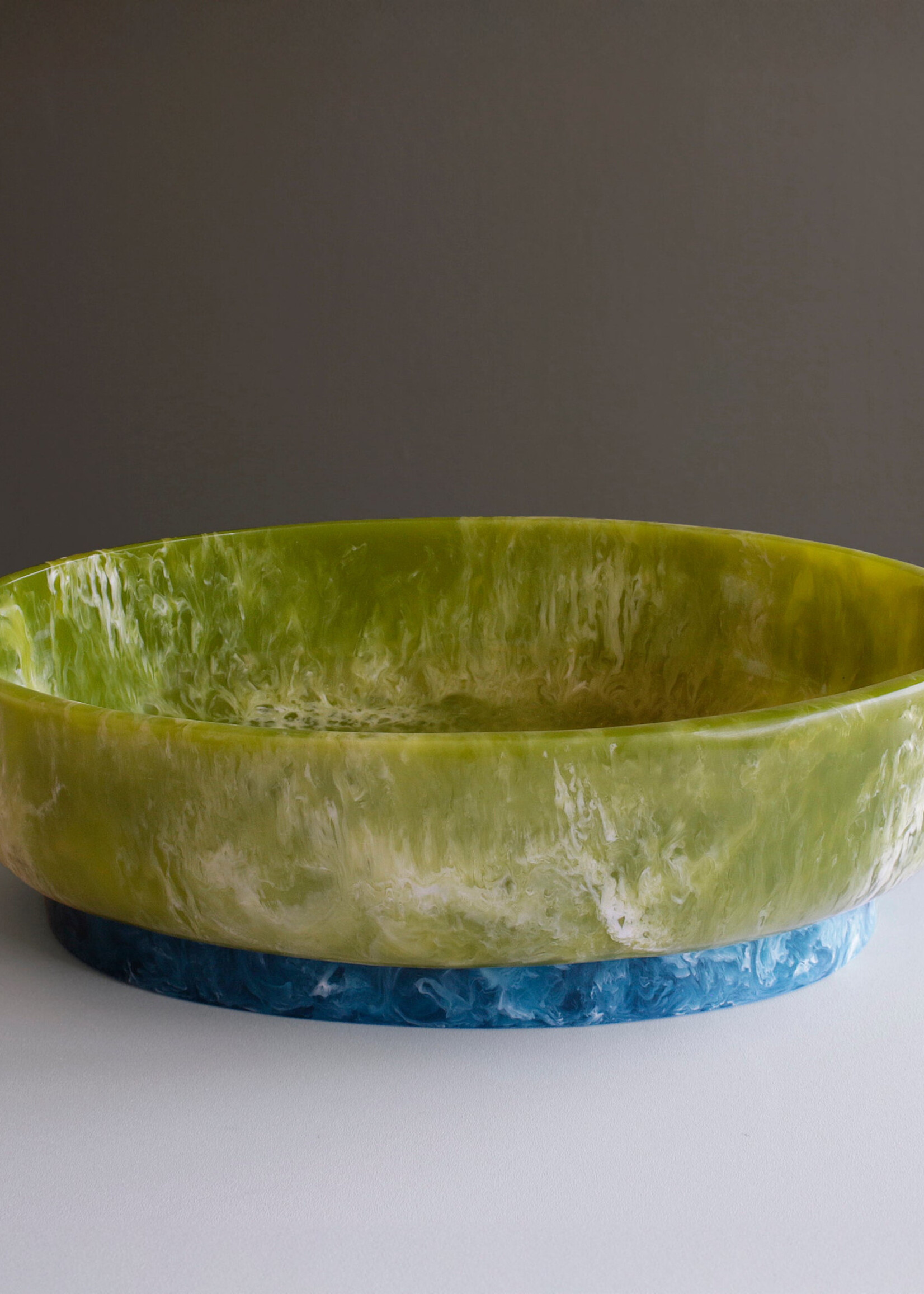 Beatriz Ball 3029 RESIN Rio Large Oval Bowl  with Base (Green and Bl