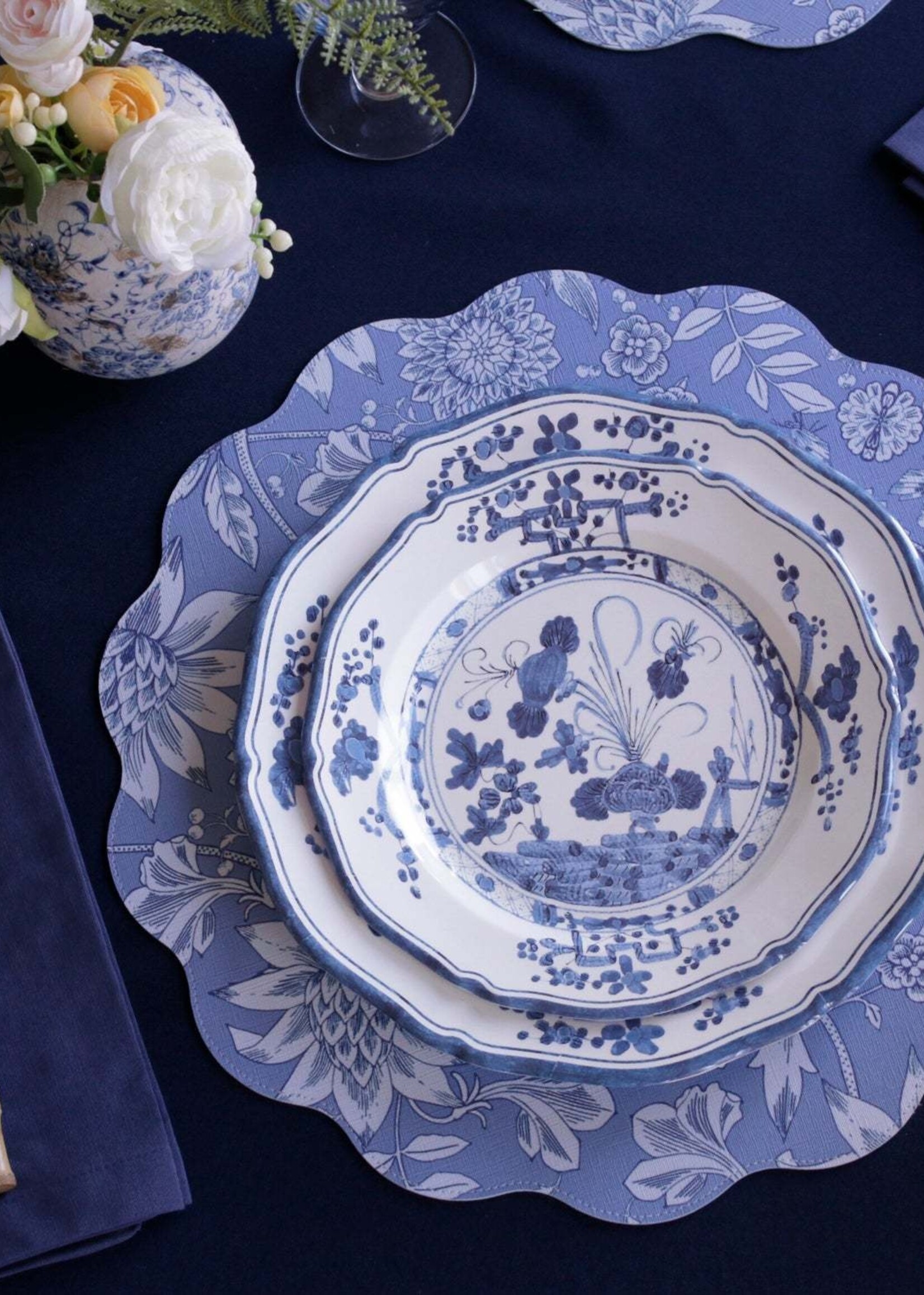 Beatriz Ball 3418 VIDA Faenza 9" Salad Plate WHITE & BLUE
