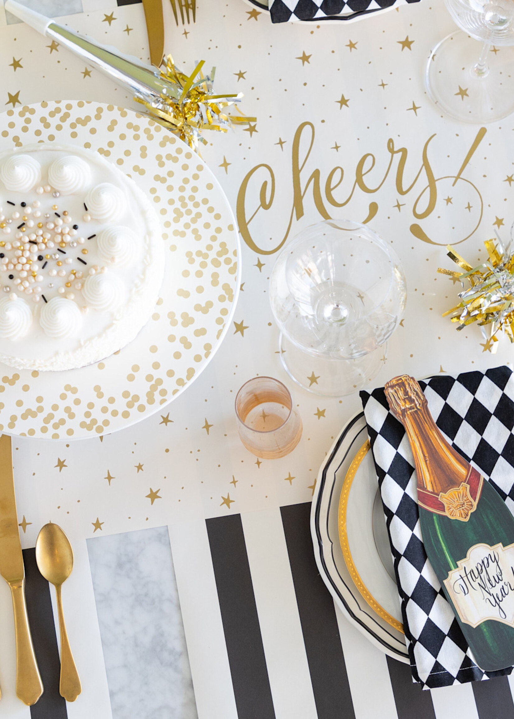 Hester & Cook Hester & Cook  - Cheers Runner - 20" x 25' - KP8056