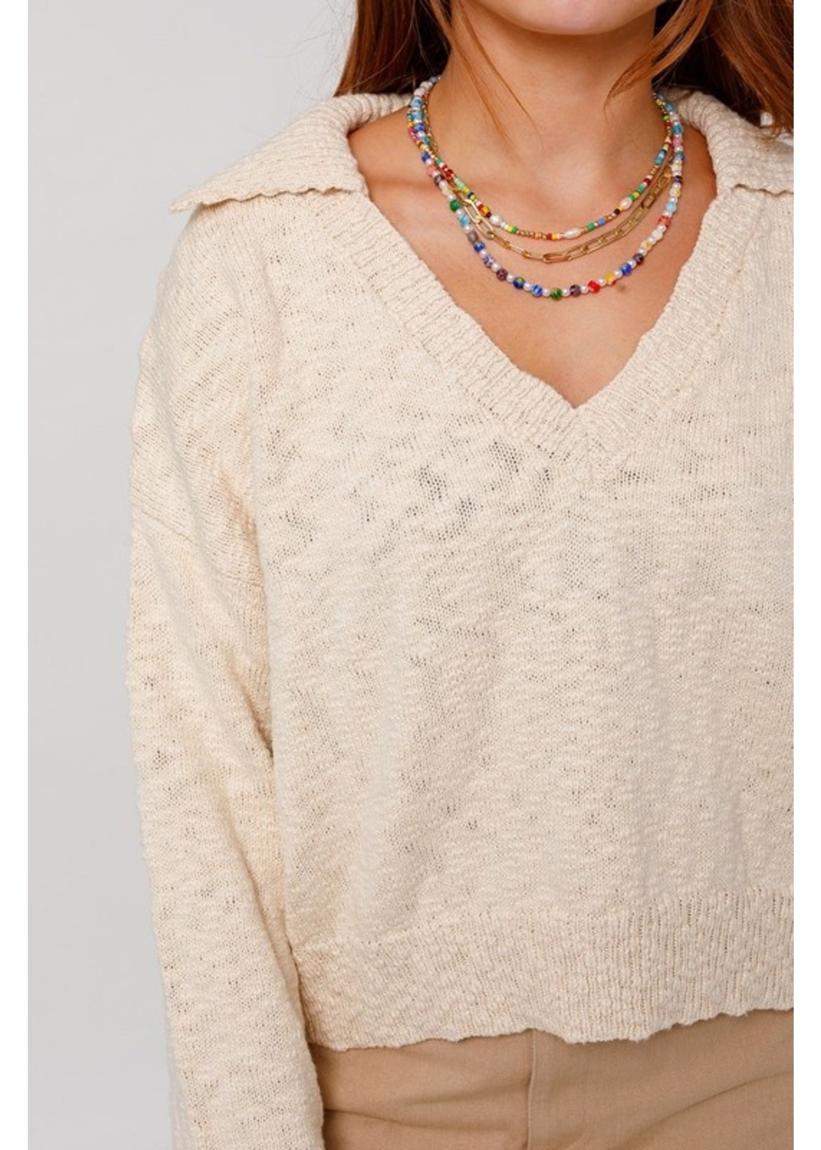 V-NECK COLLARED SWEATER TOP