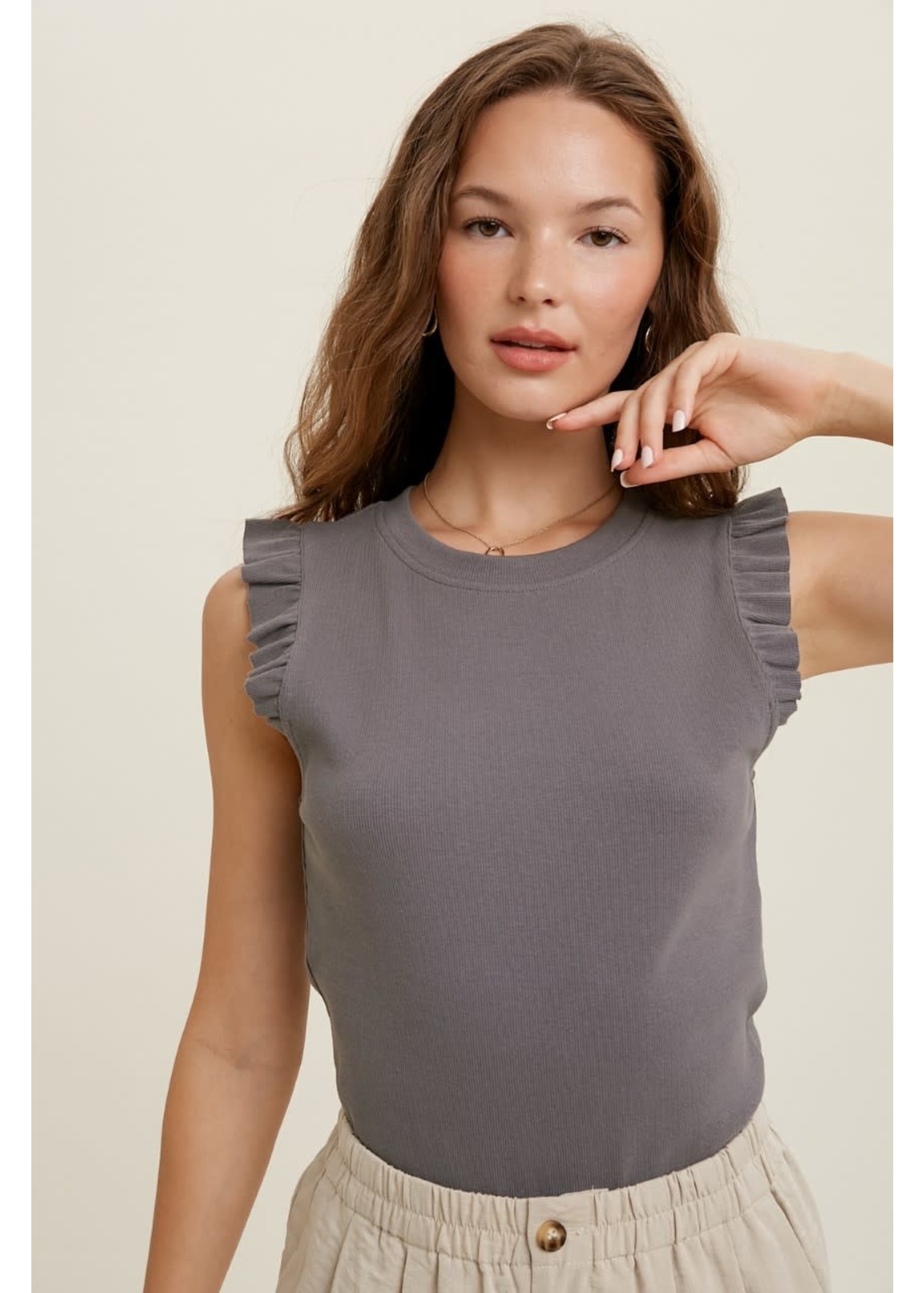 WRIBBED KNIT TANK TOP WITH RUFFLE DETAIL