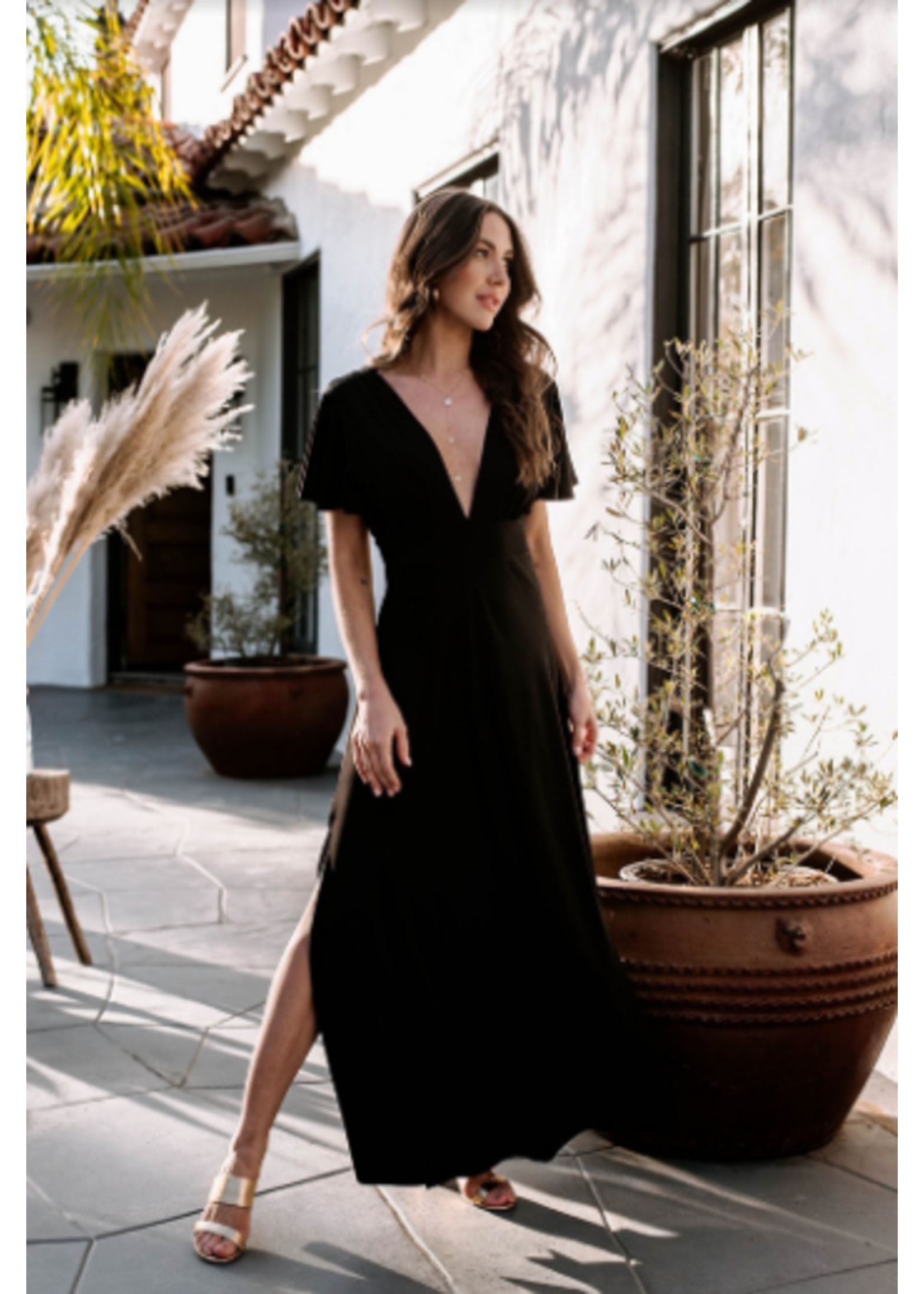 BLACK ITY DEEP V FLUTTER MAXI