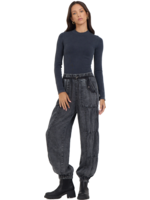 SEAMLESS MOCK NECK