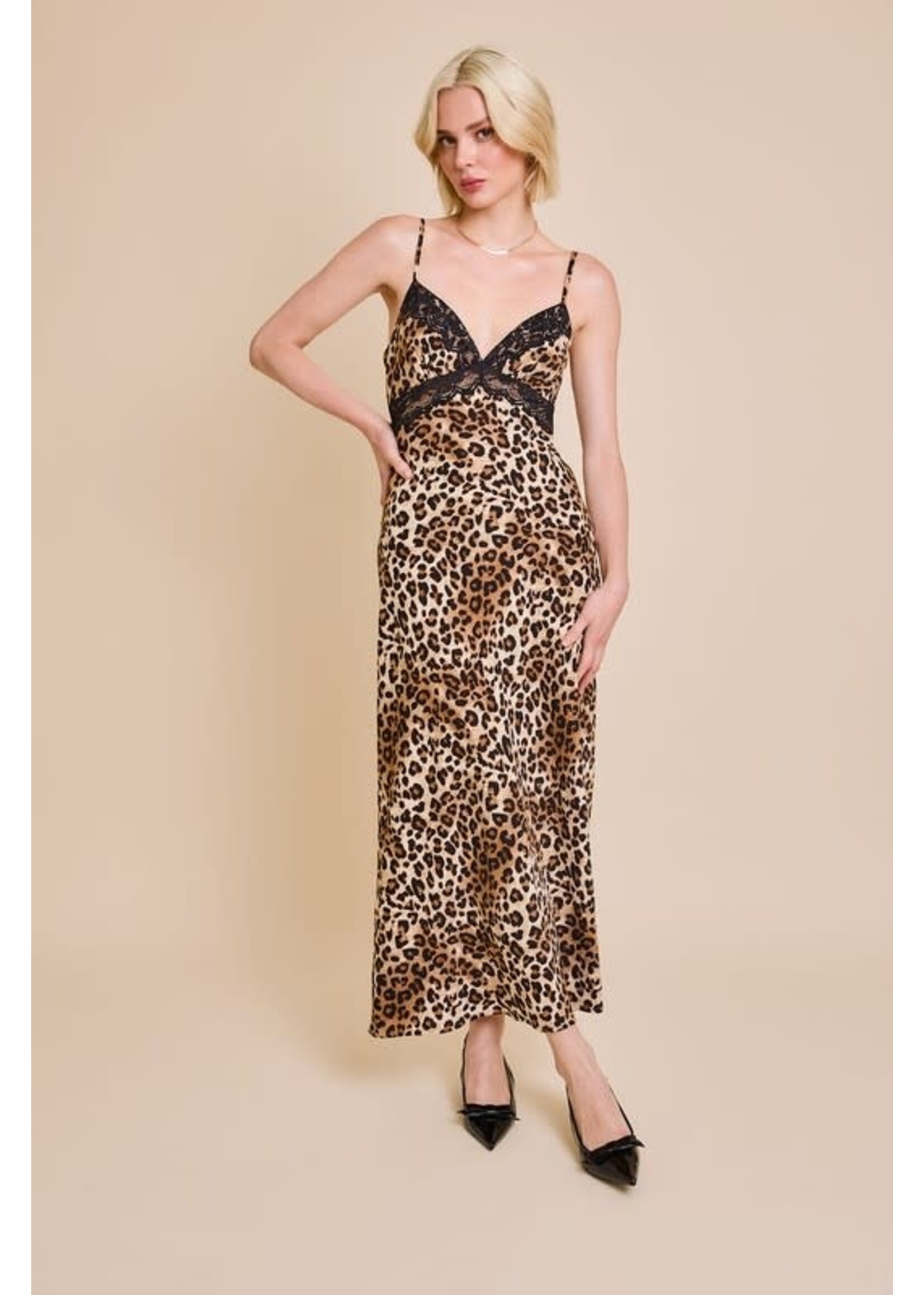 LACE TRIMMED LEOPARD PRINT MAXI DRESS