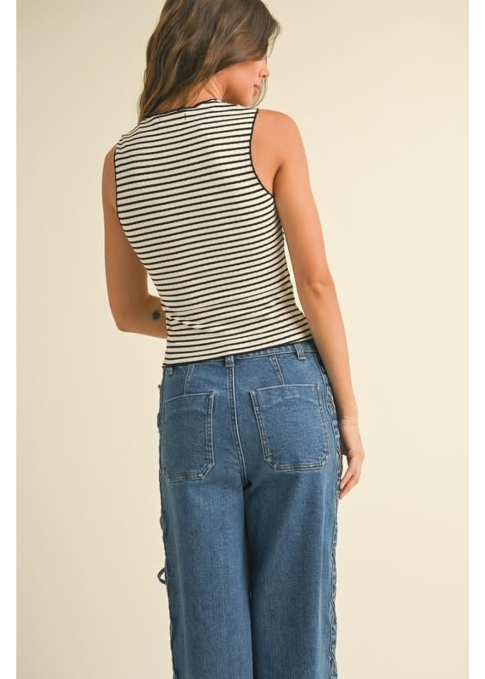 STRIPED KNITTED TOP WITH MERROW END