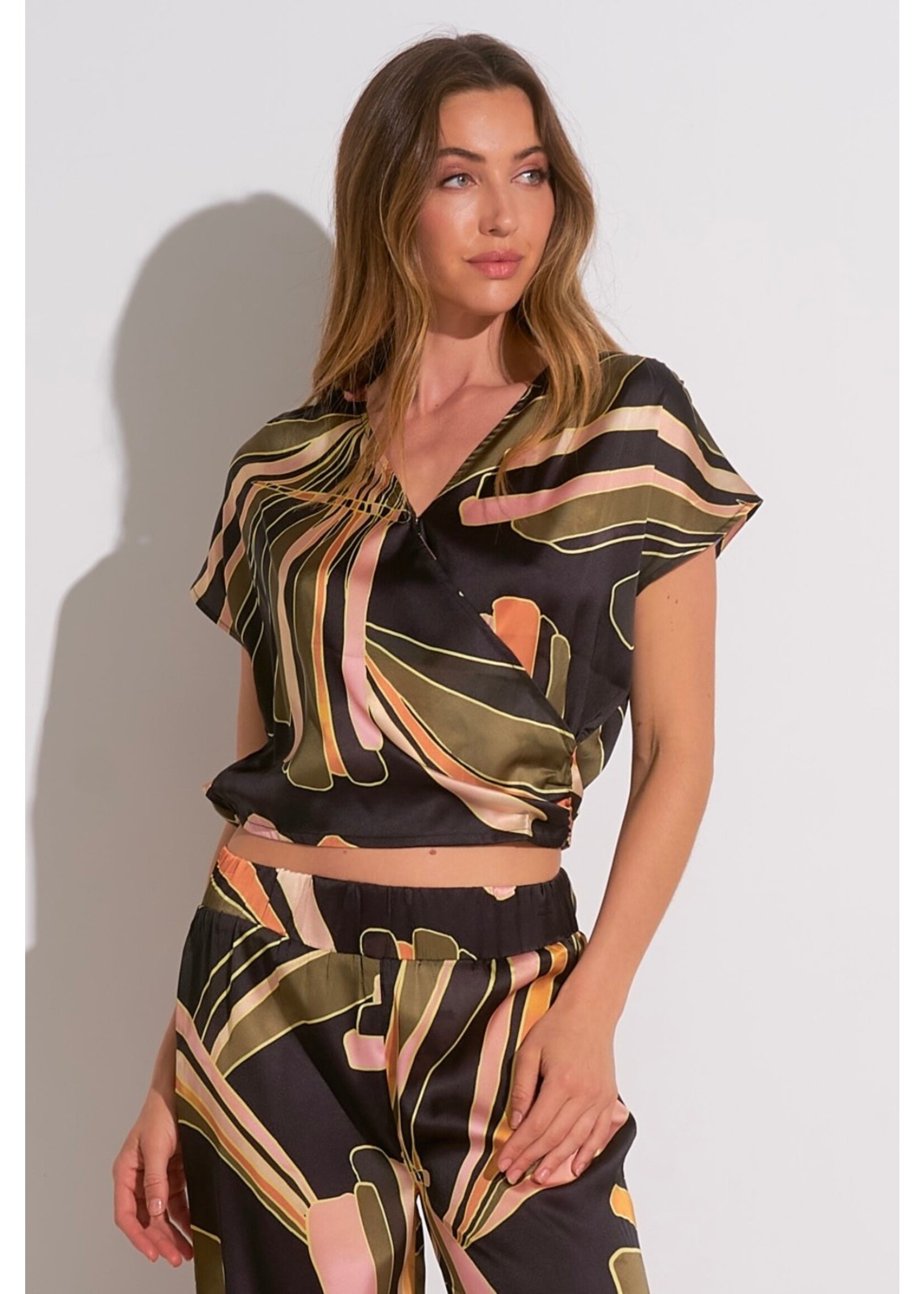 V-NECK PATTERN CROP TOP