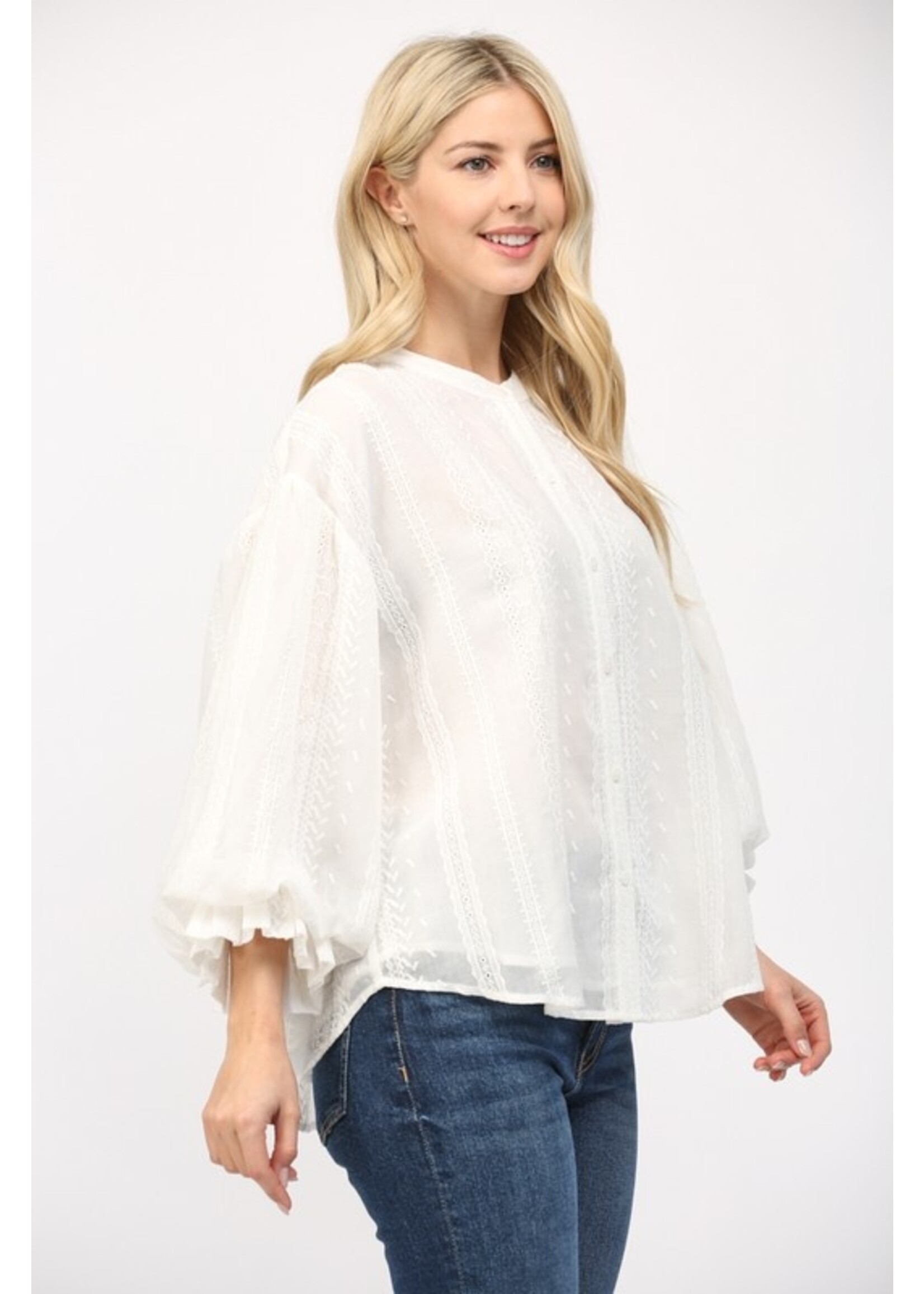 EBROIDERED BUBBLE TOP