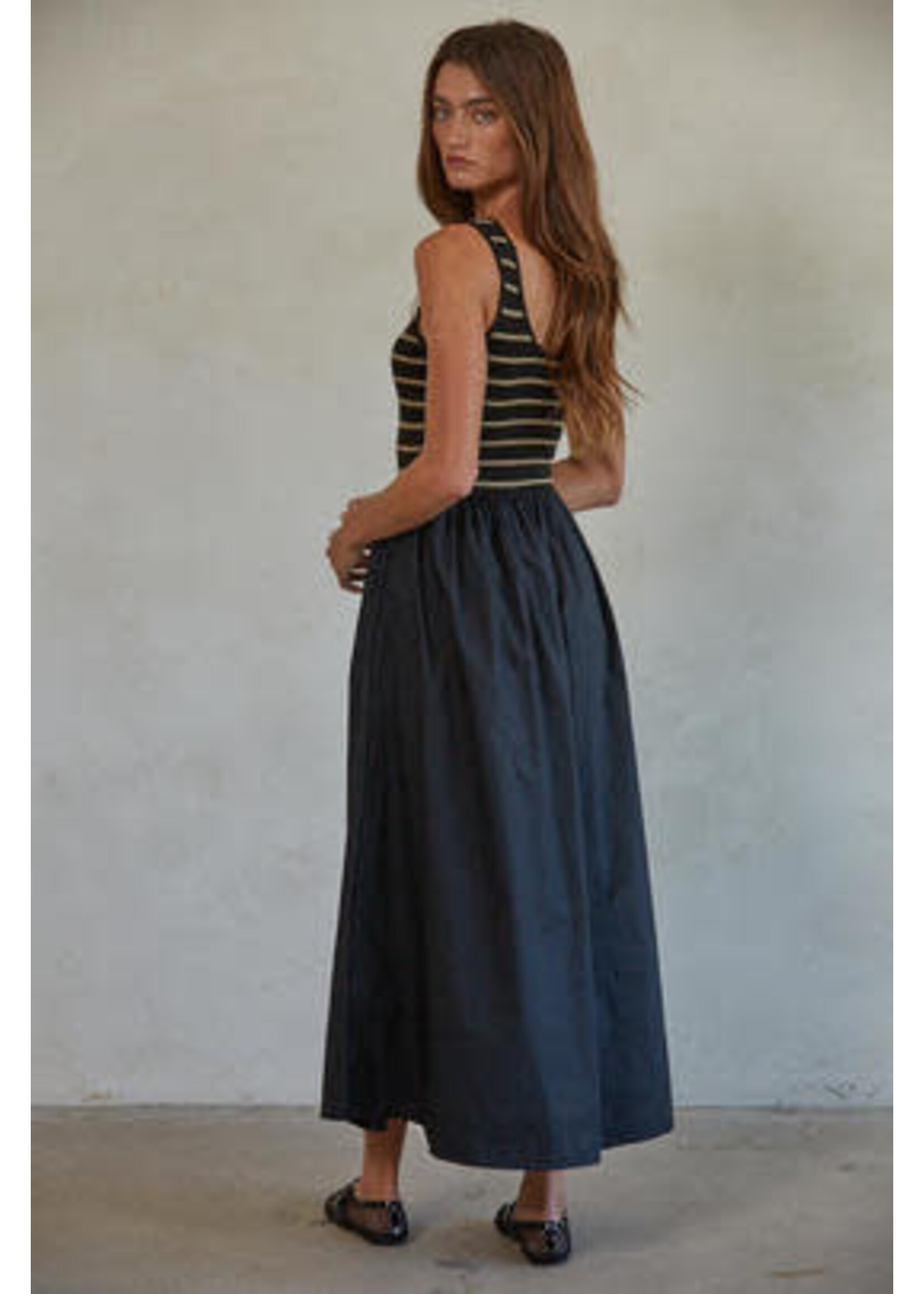 TRIPED SWEATER MAXI