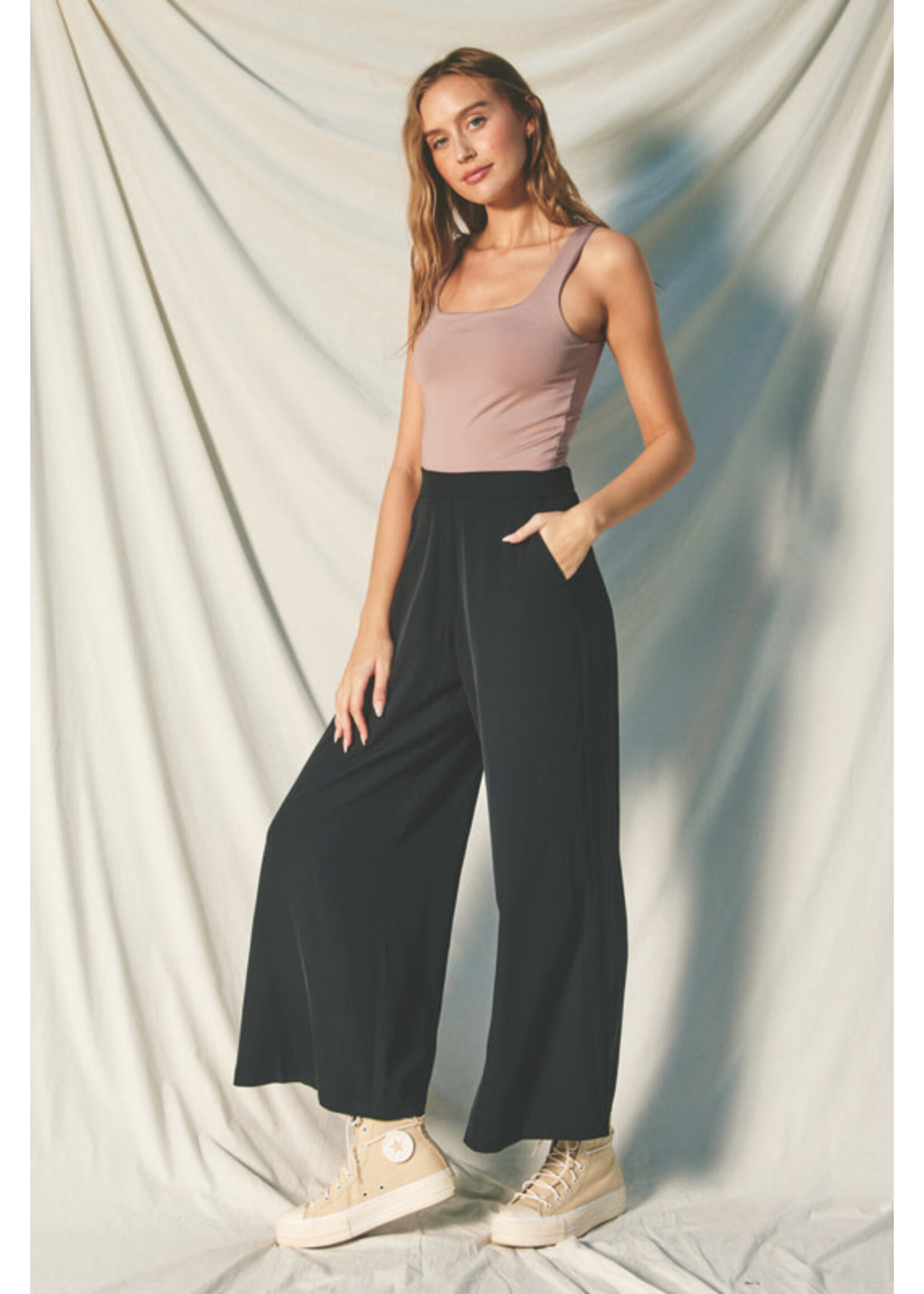 BLACK WIDE LEG PANTS
