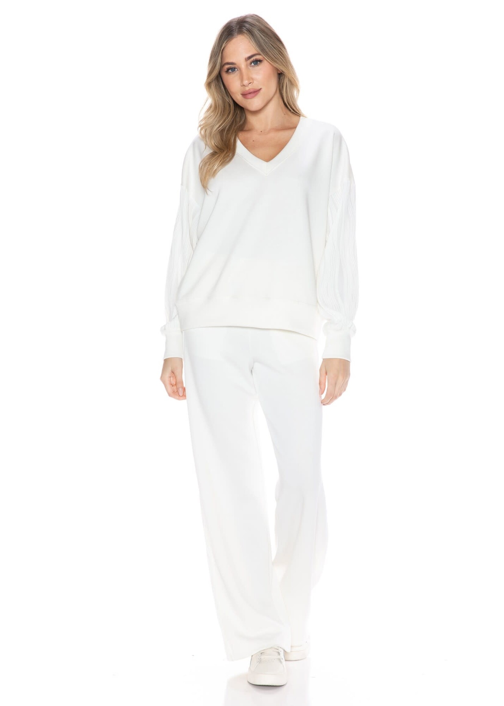 SCUBA V-NECK TOP