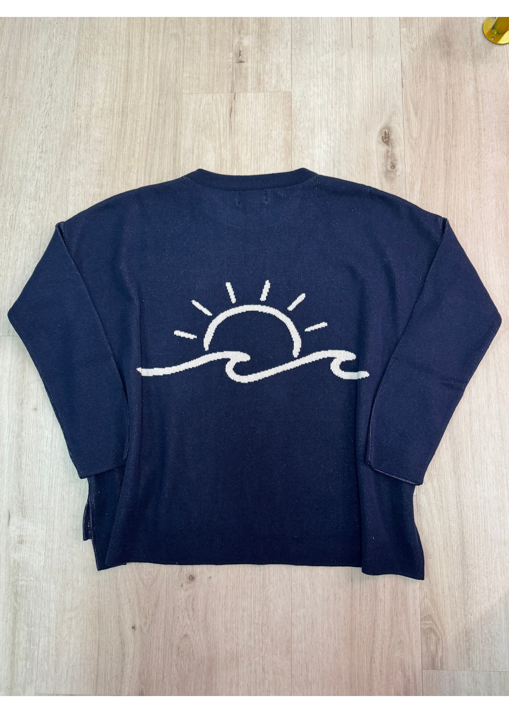 NORTHPORT SWEATER WITH SUN/ WAVE ON BACK