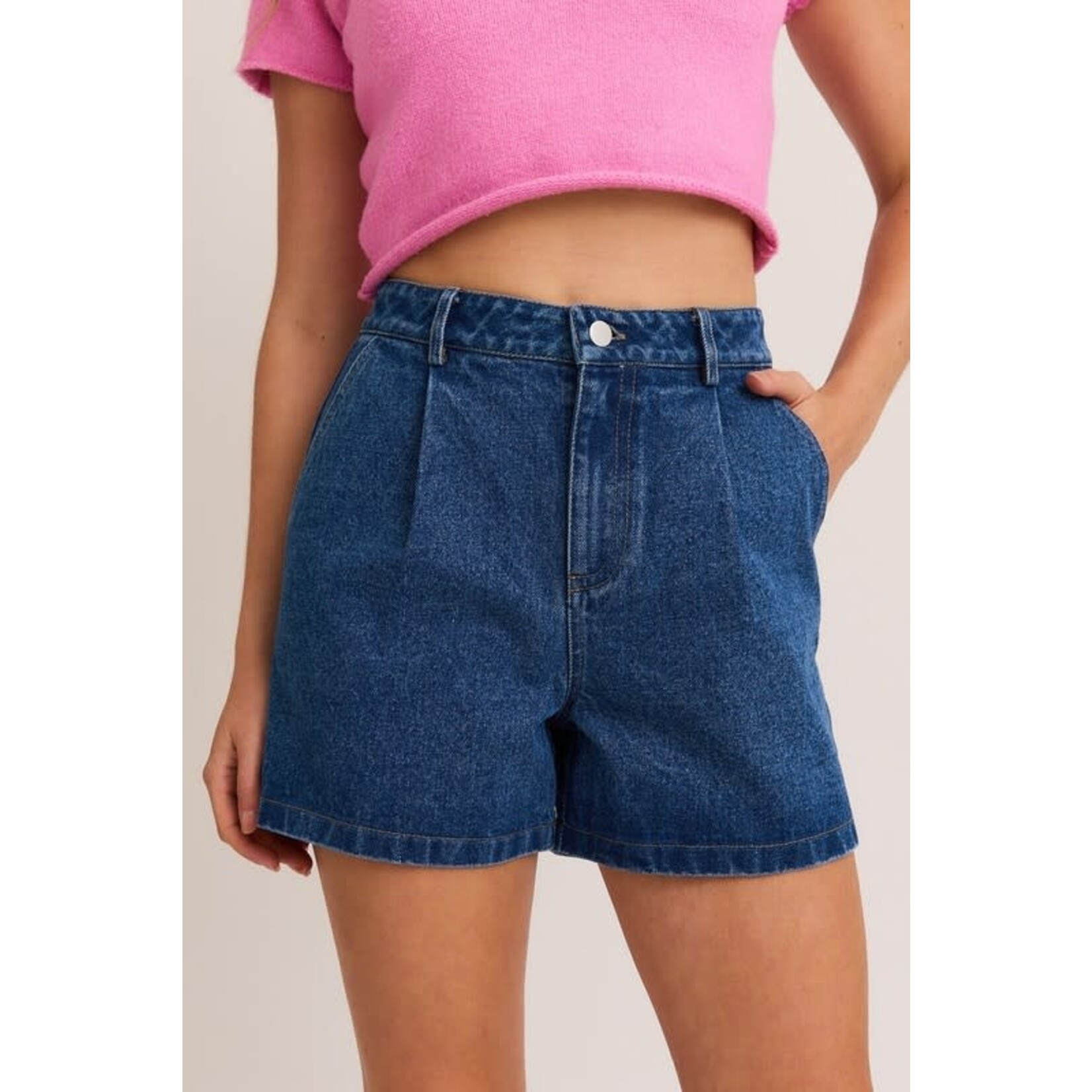 PLEATED DENIM SHORTS