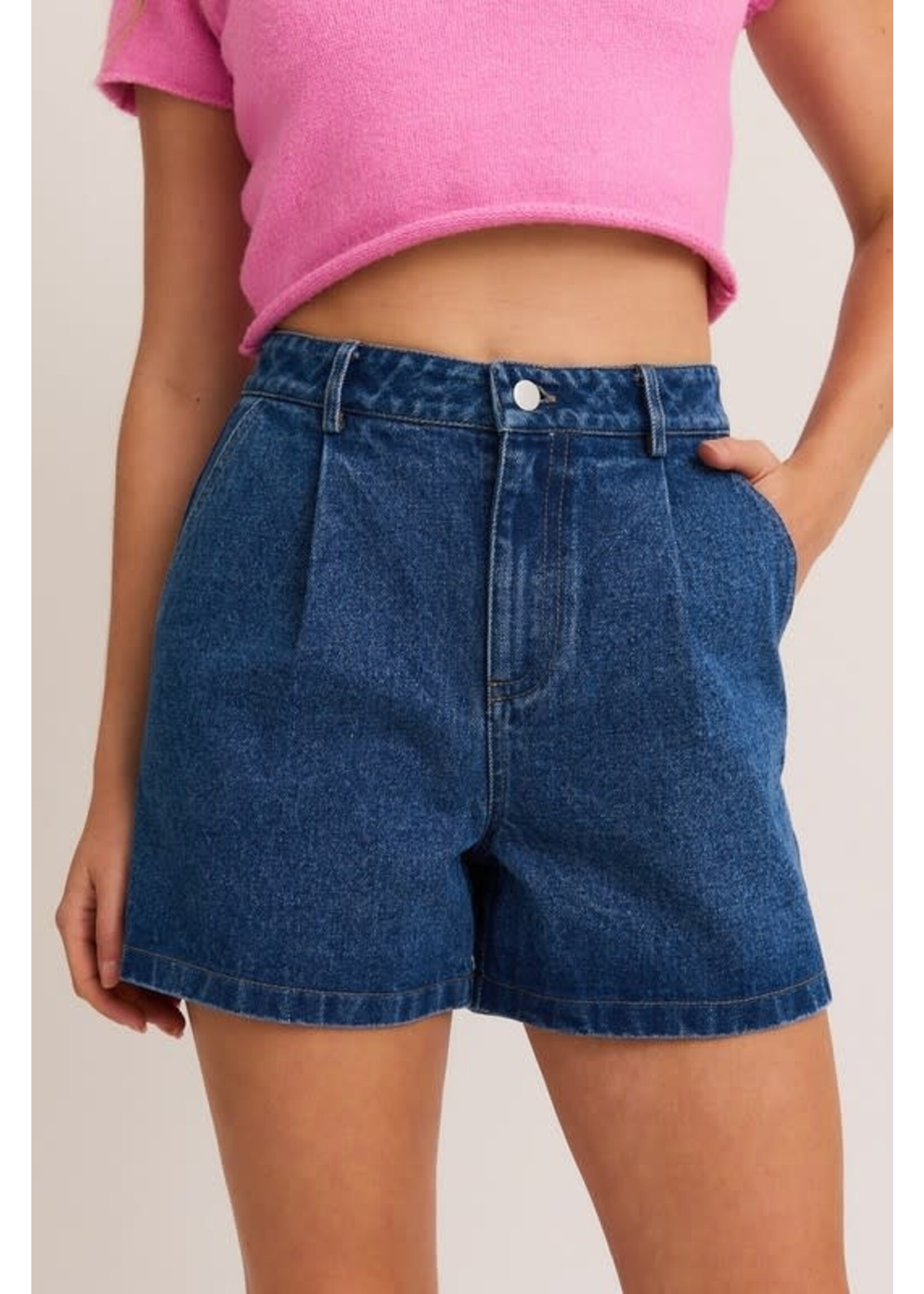 PLEATED DENIM SHORTS
