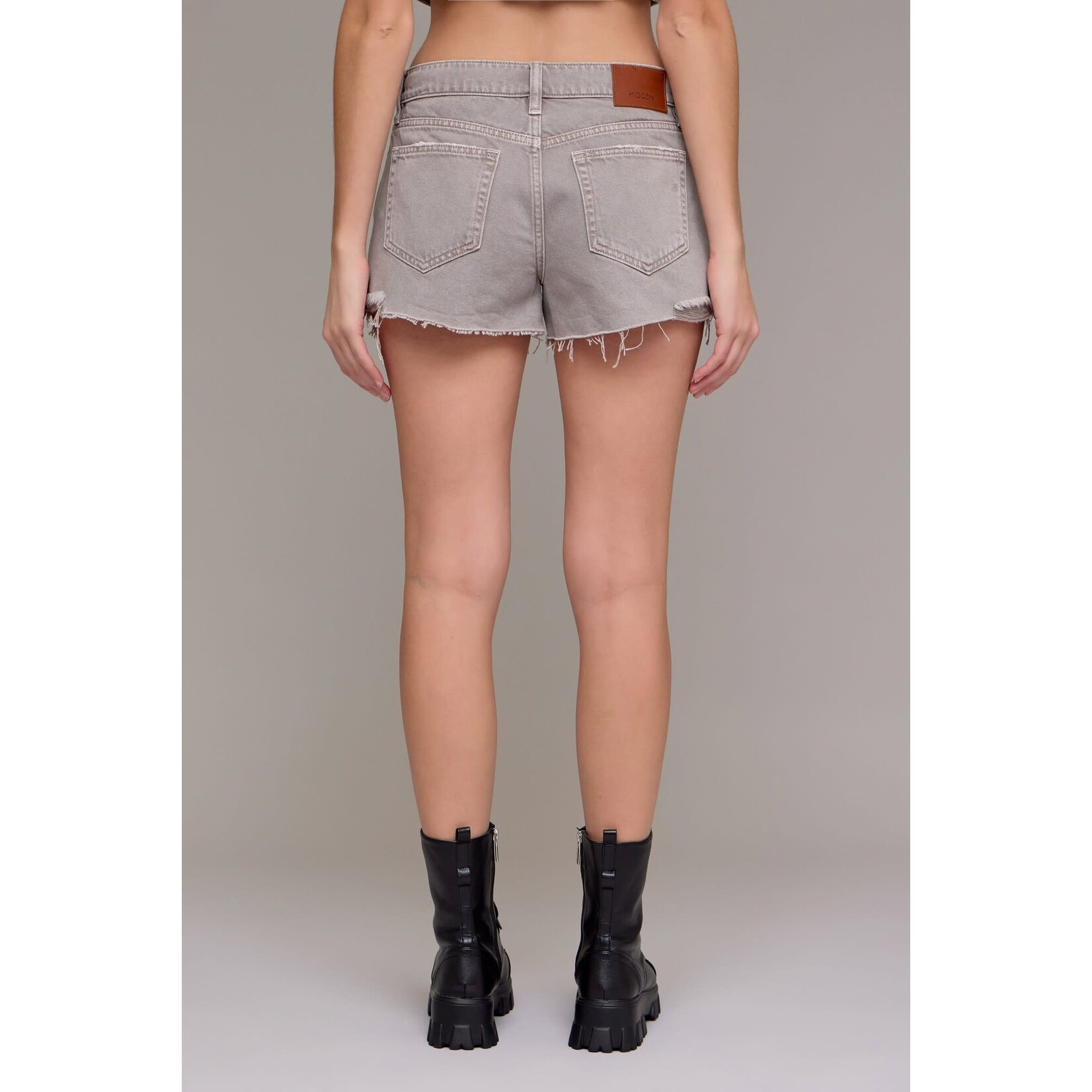 KAYLA RELAXED SHORTS
