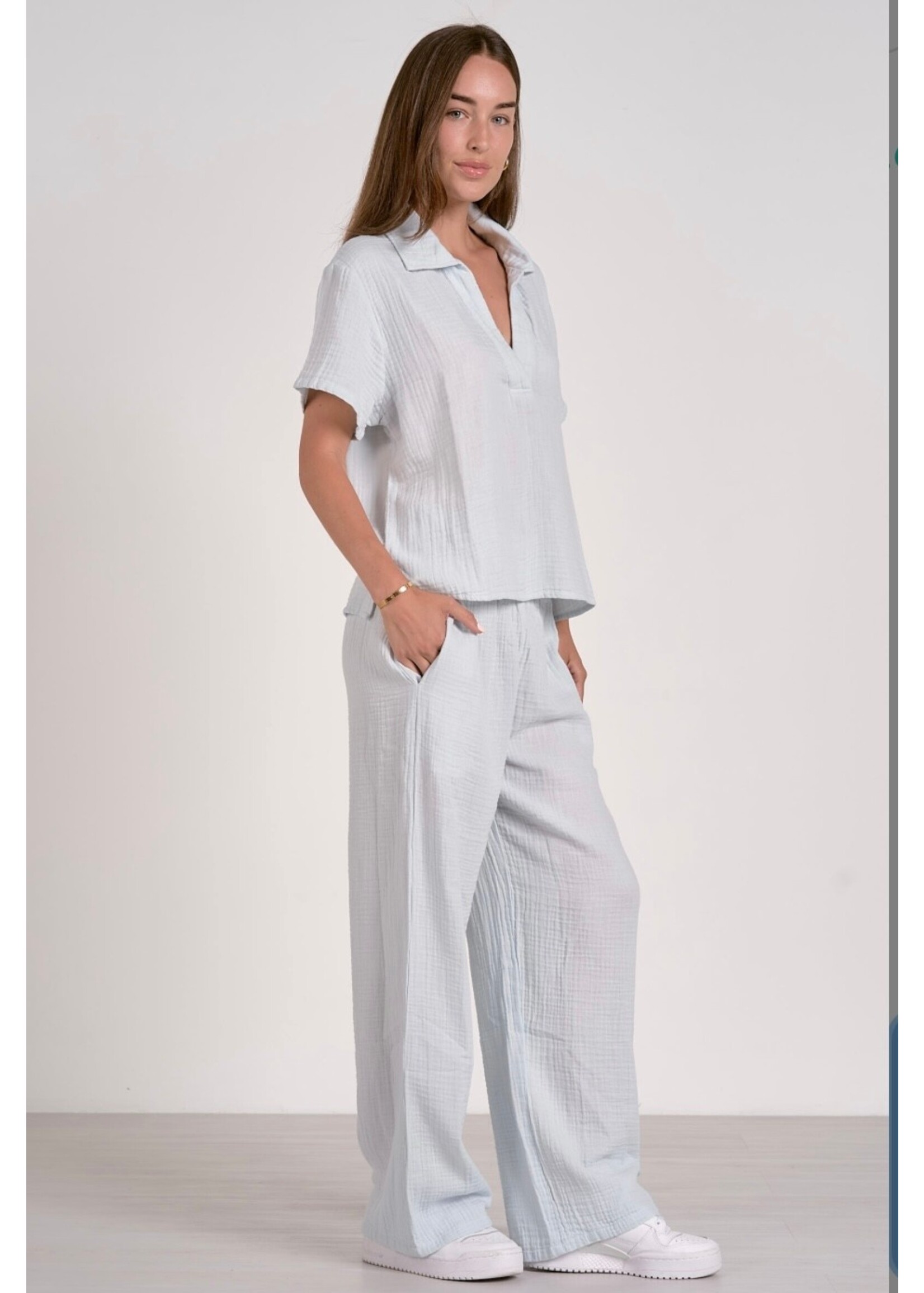 GAUZE V-NECK TOP