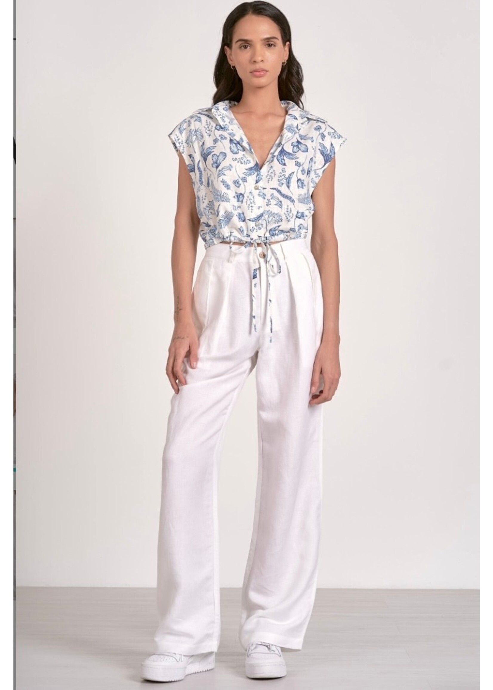PLEATED FRONT WHITE PANTS