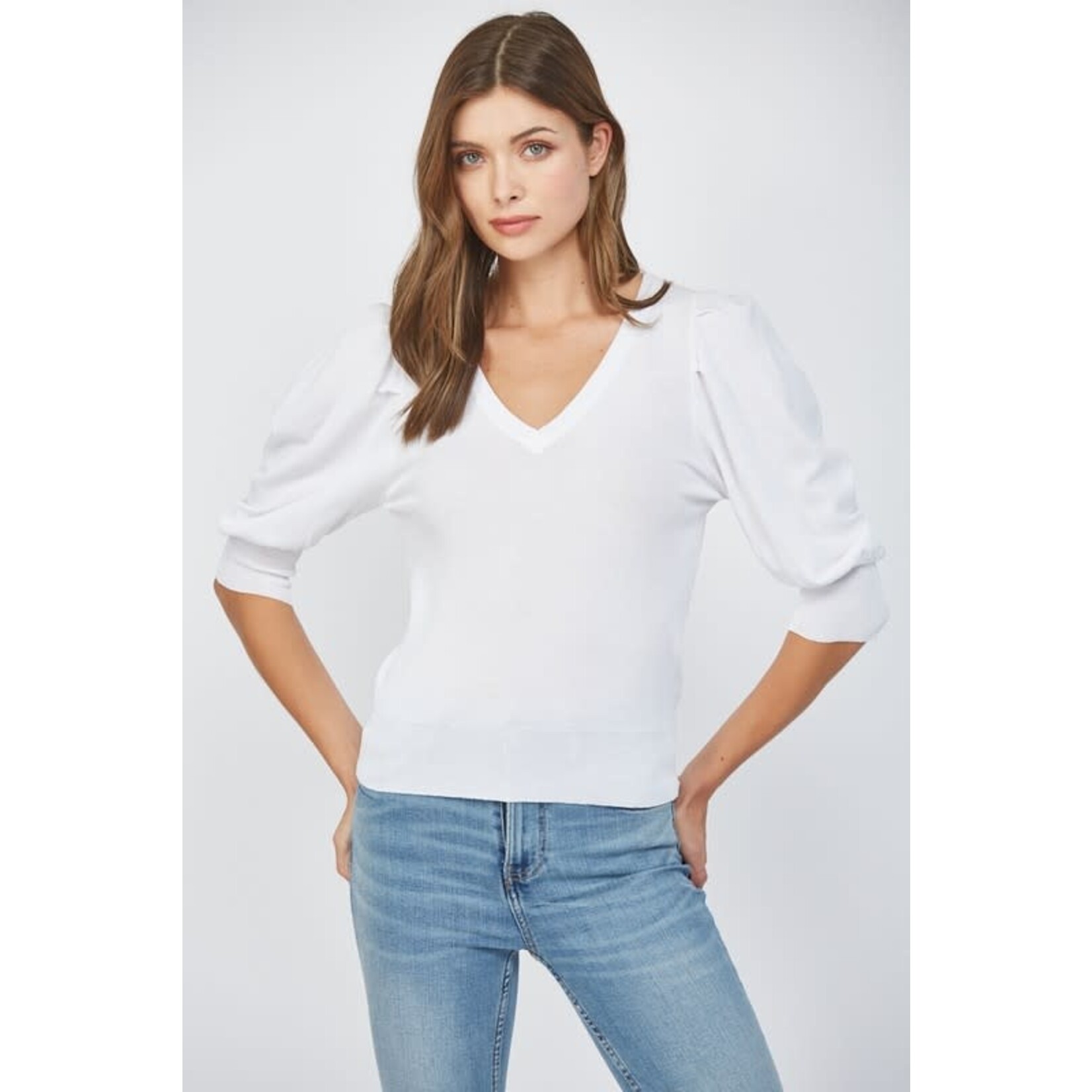 WHITE PUFF SLEEVE SWEATER