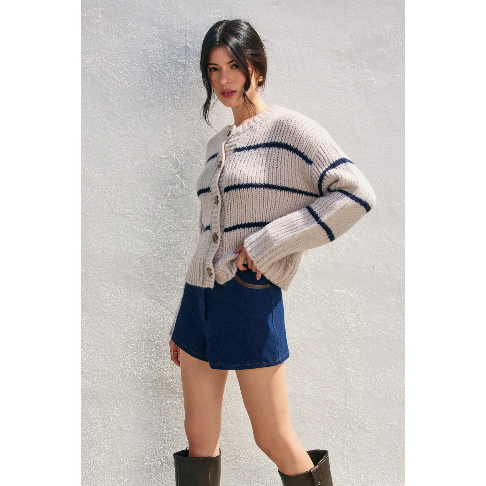 FLUFFY STRIPED BUTTONDOWN CARDIGAN