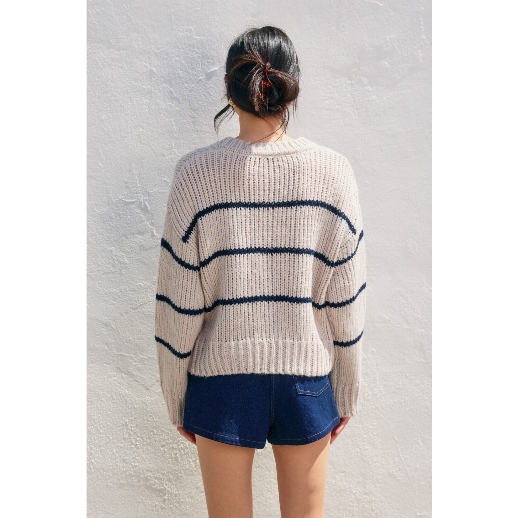 FLUFFY STRIPED BUTTONDOWN CARDIGAN