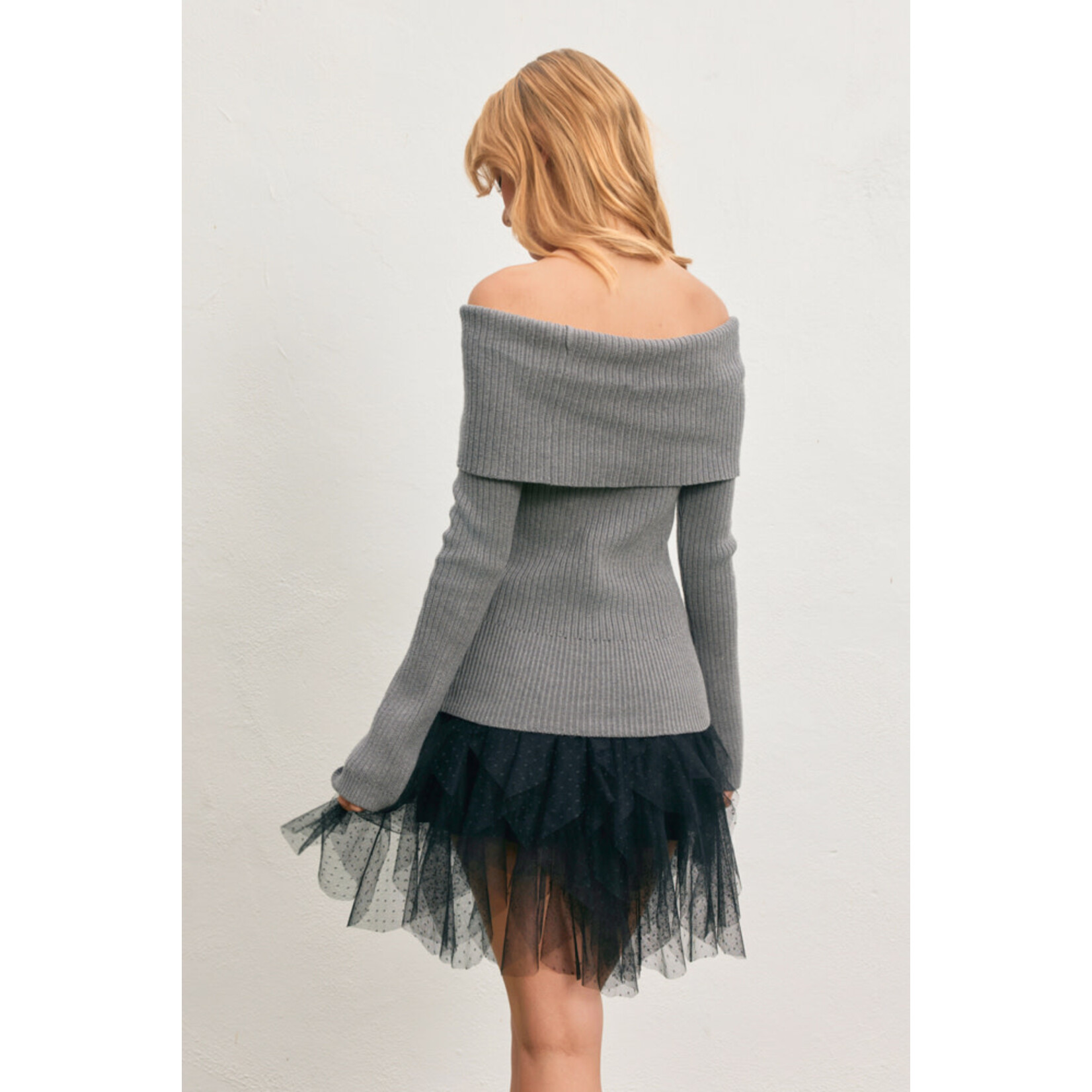 GREY OFF THE SHOULDER SWEATER