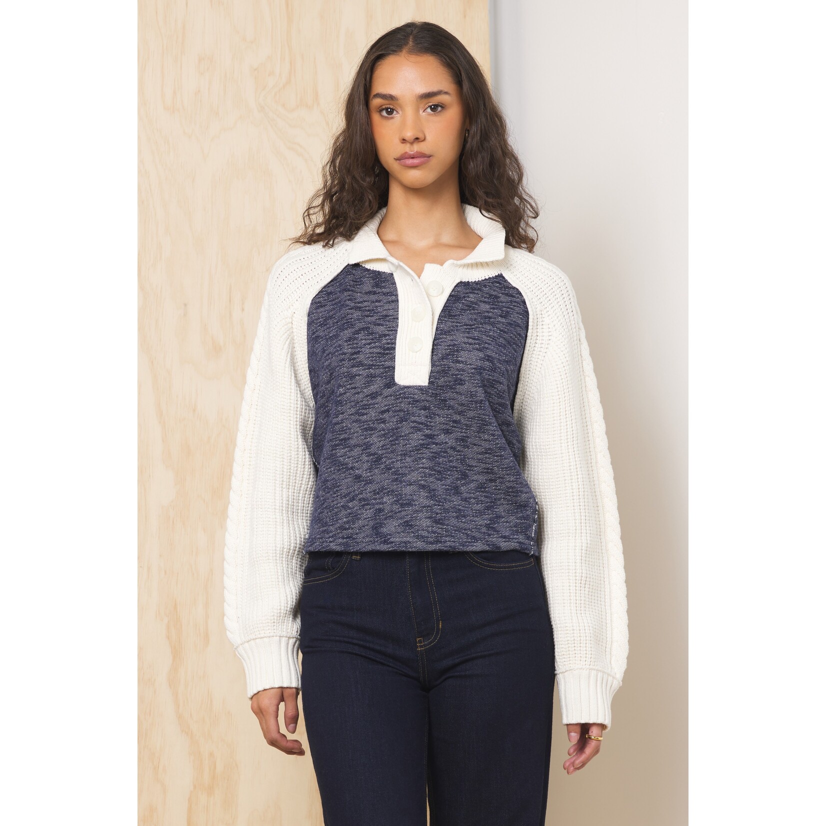 MIXED KNIT COLLARED SWEATER