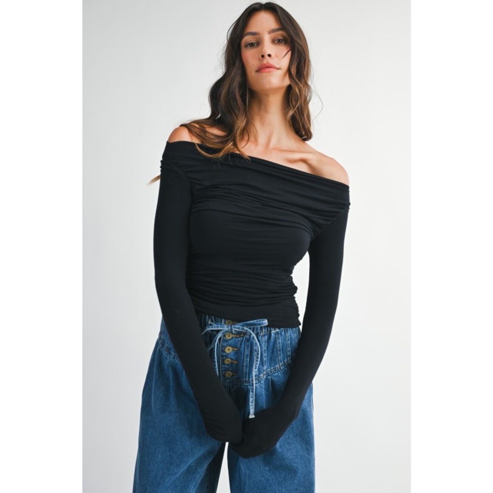 RUCHED OFF THE SHOULDER LONG SLEEVE