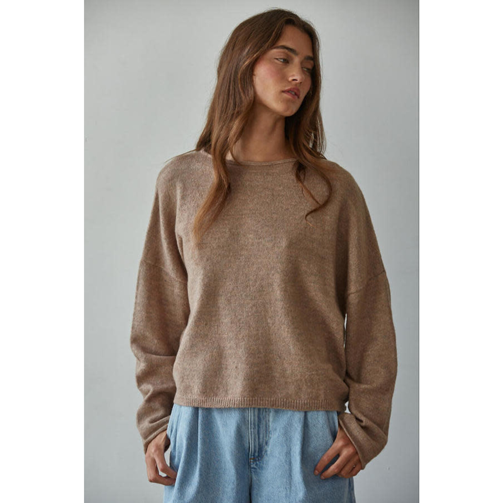 MOCHA LONG SLEEVE SWEATER