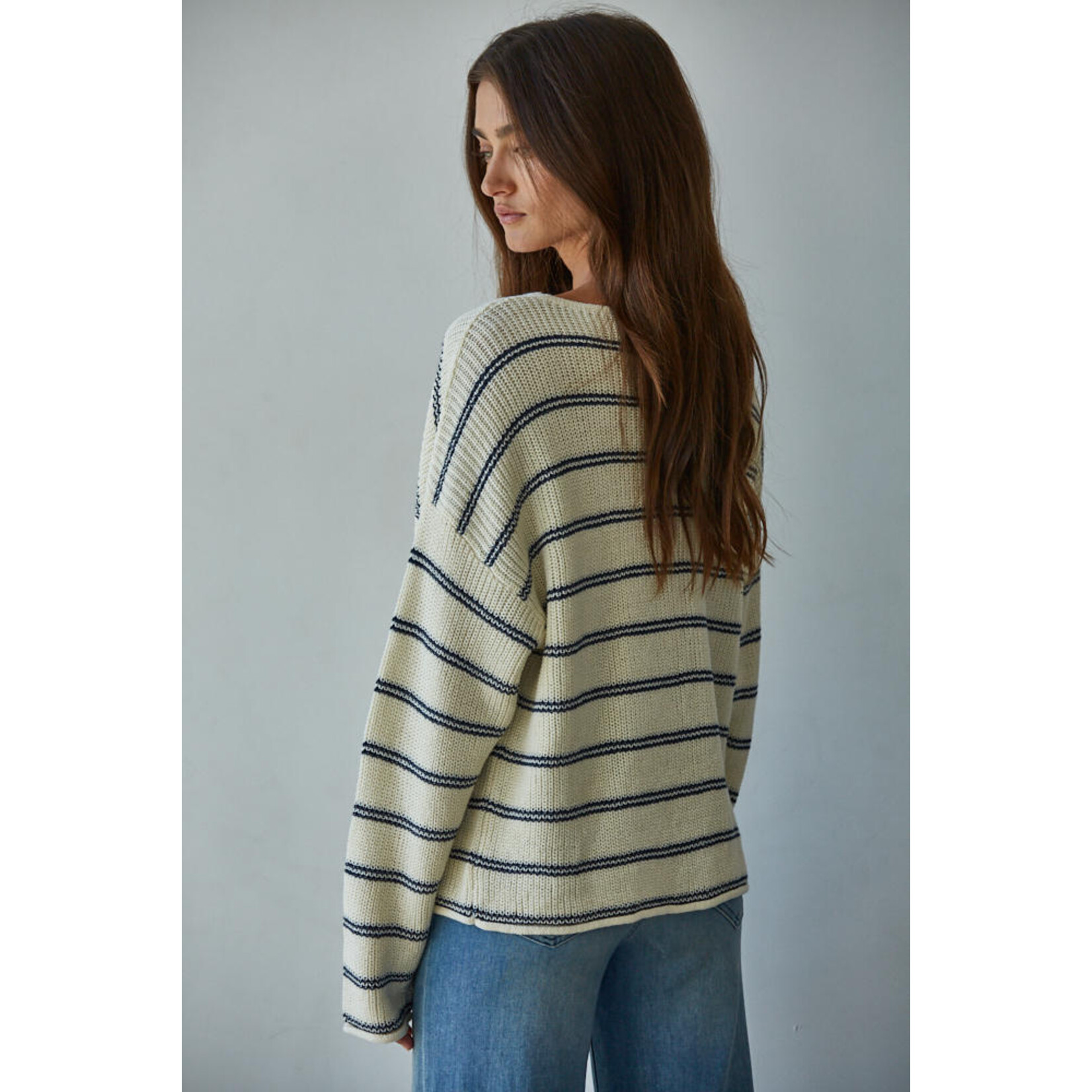 NAVY STRIPE PULLOVER SWEATER
