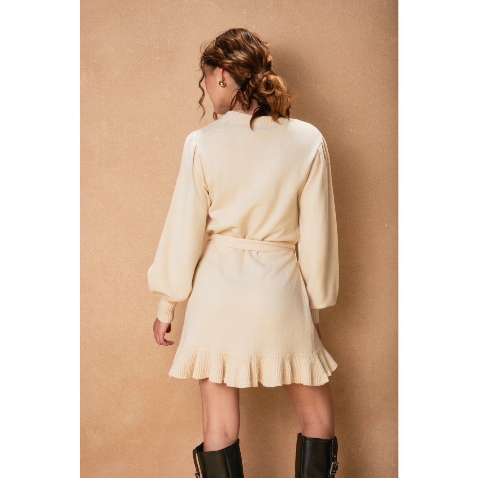 CREAM MINI SWEATER DRESS