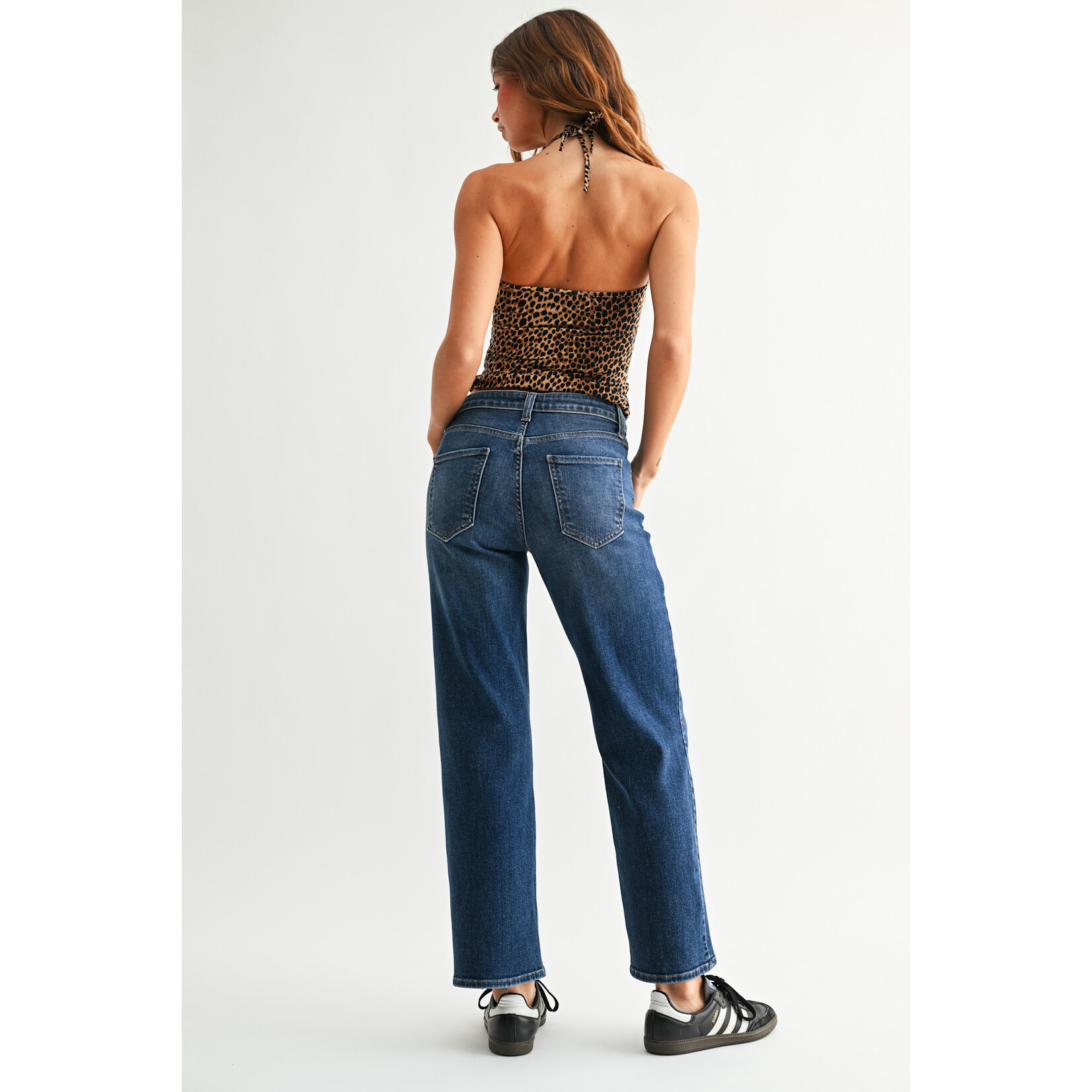 MID RISE WIDE LEG DARK WASH JEAN